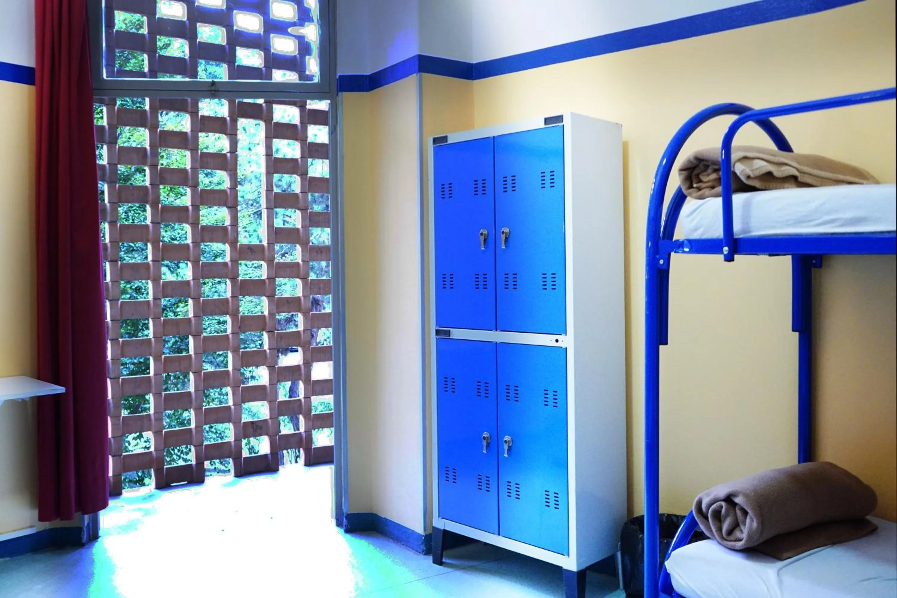 bunk bed, Bed in Hi! Ostello Milano