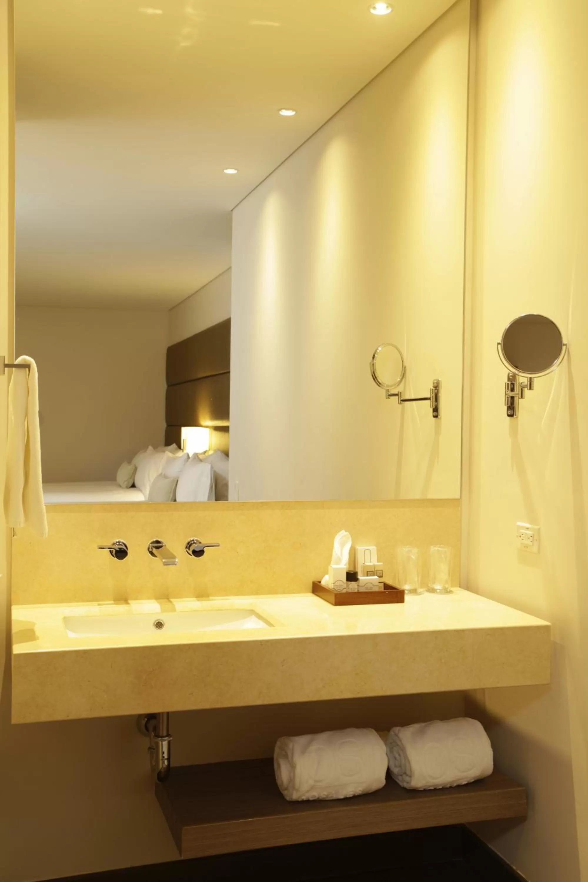 Bathroom in bs Rosales Hotel