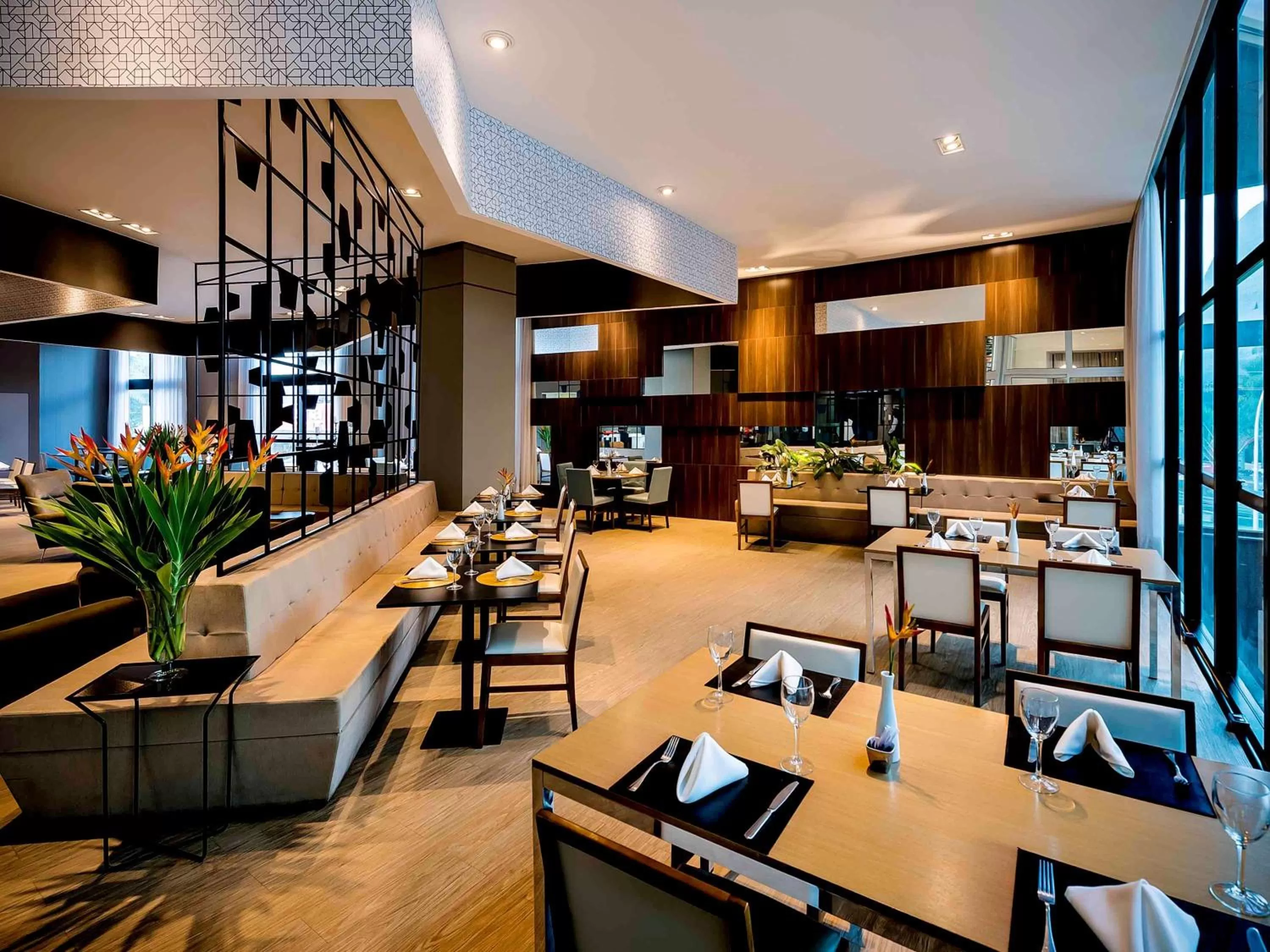 Restaurant/places to eat in Grand Mercure Brasilia Eixo Monumental