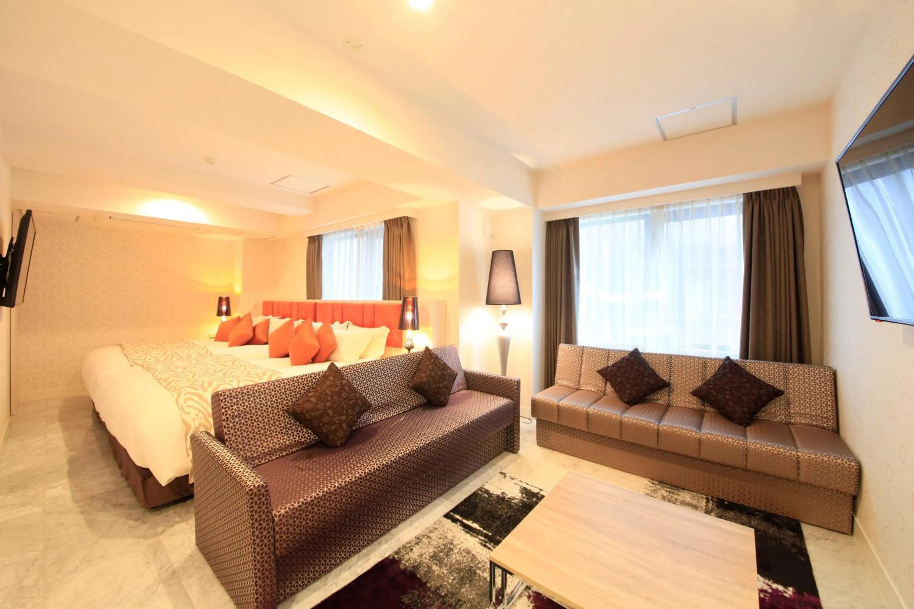 Photo of the whole room, Bed in Centurion Hotel Grand Akasakamitsuke Station