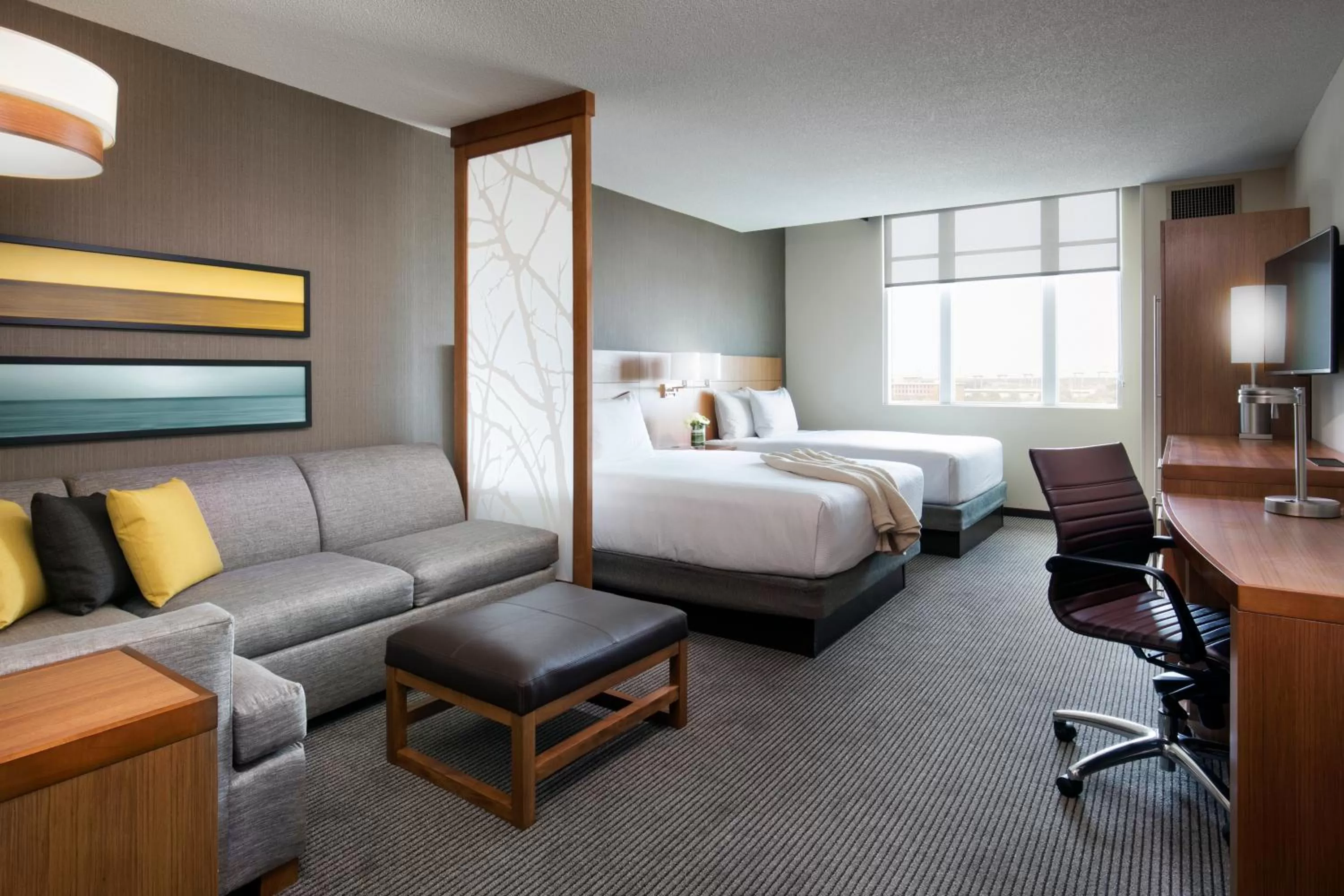 Photo of the whole room in Hyatt Place Charleston - Historic District