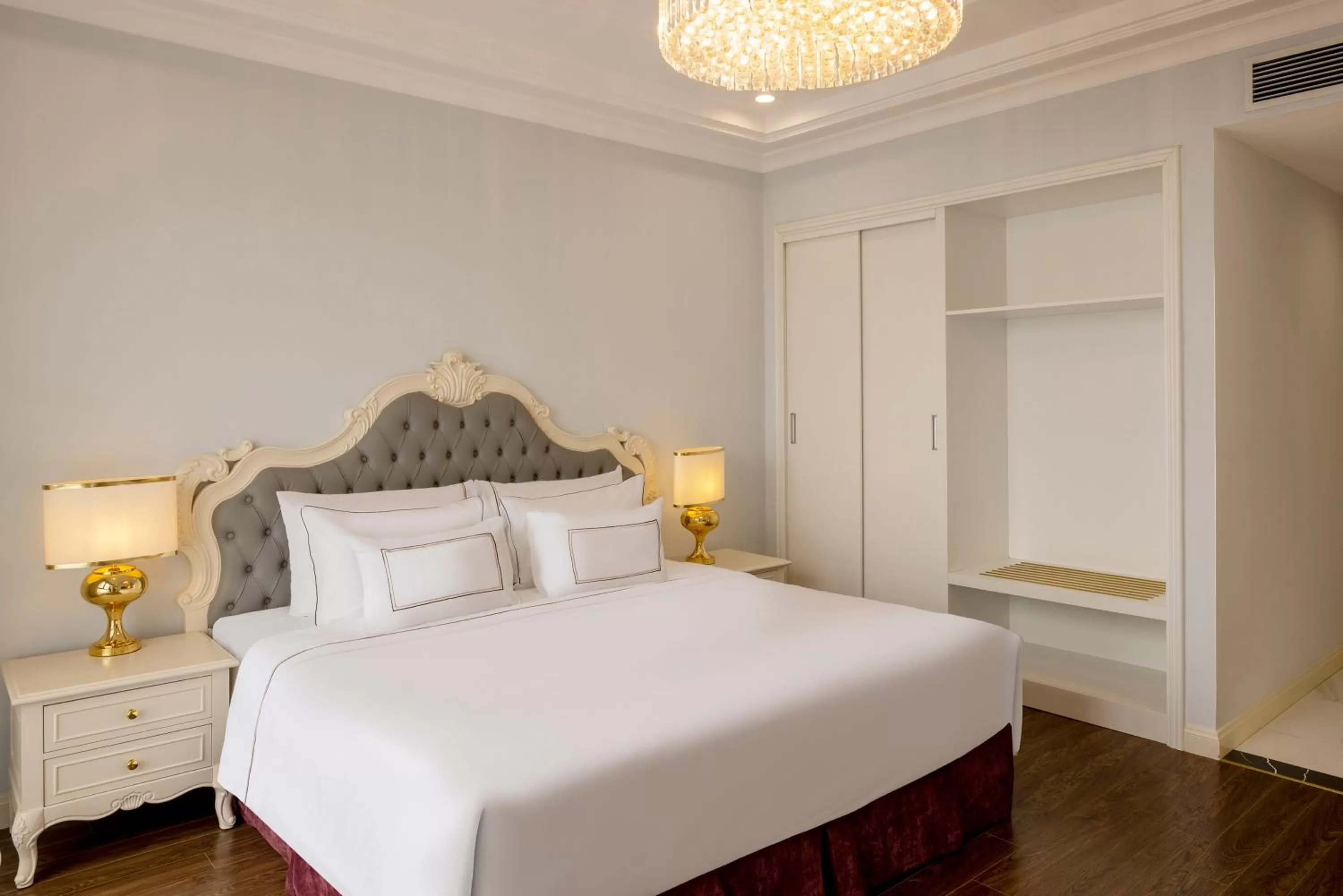 Bed in Meliá Vinpearl Phu Ly