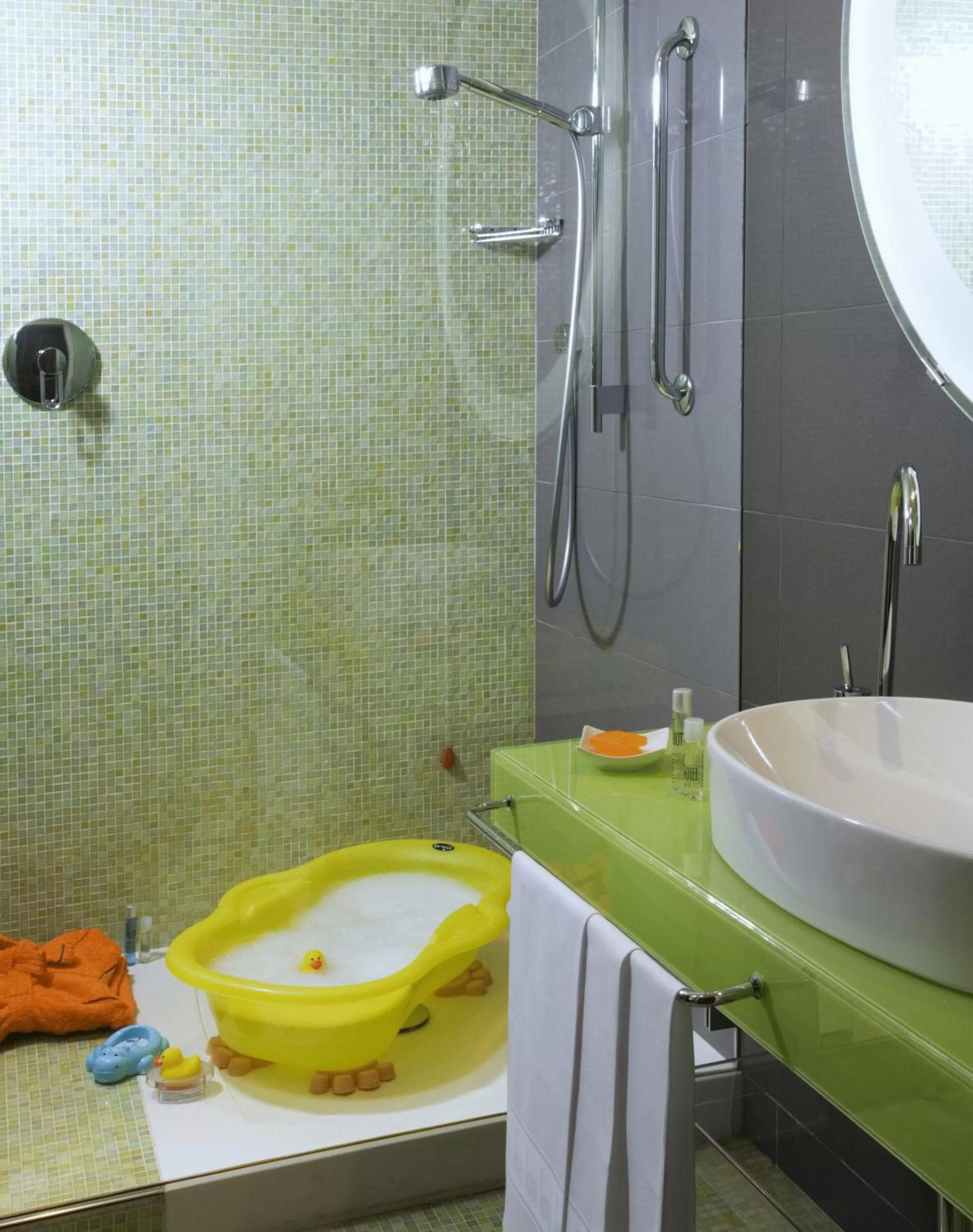 Bathroom in UNA HOTELS T Hotel Cagliari