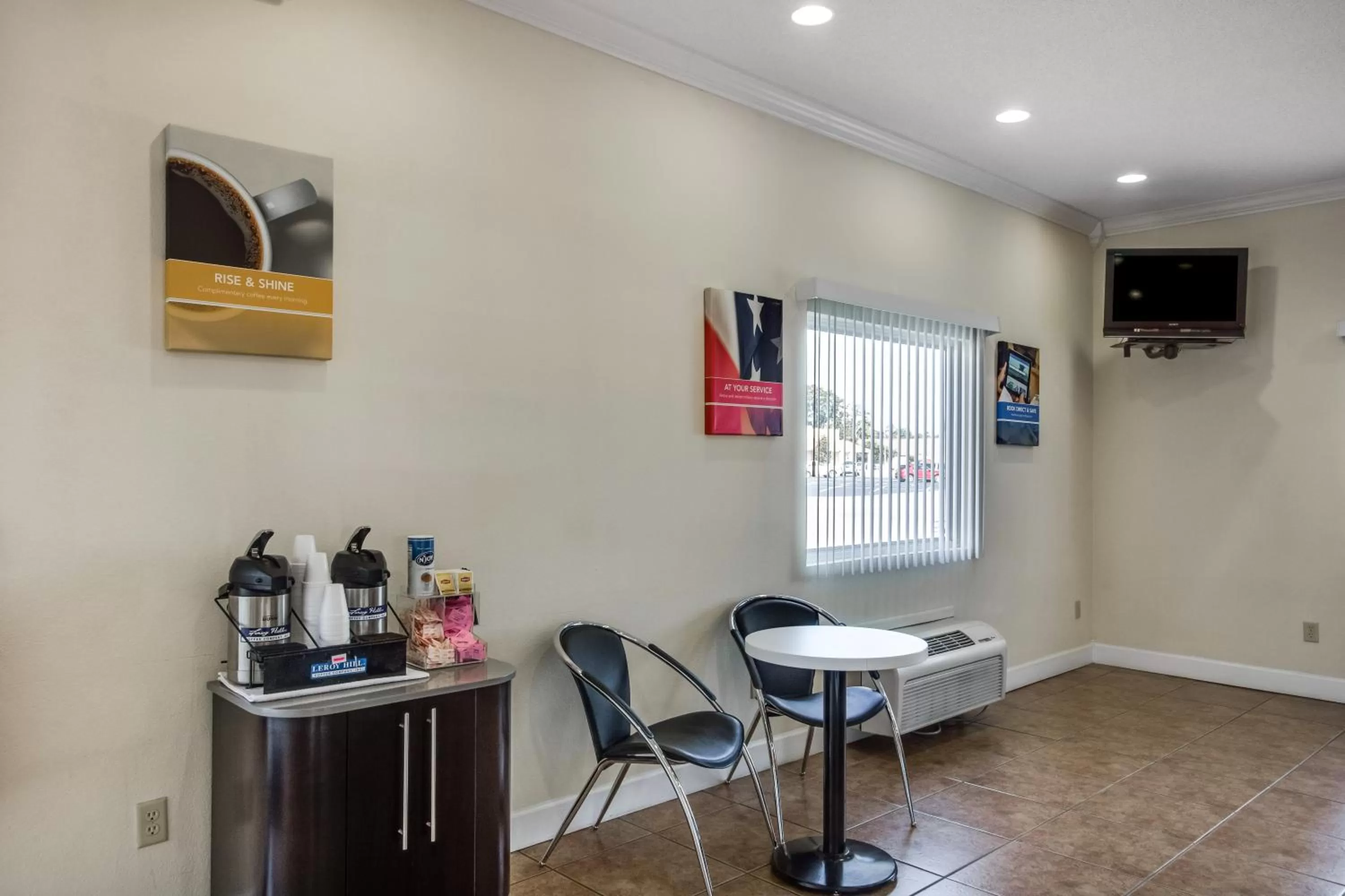 Lobby or reception in Motel 6-Hinesville, GA