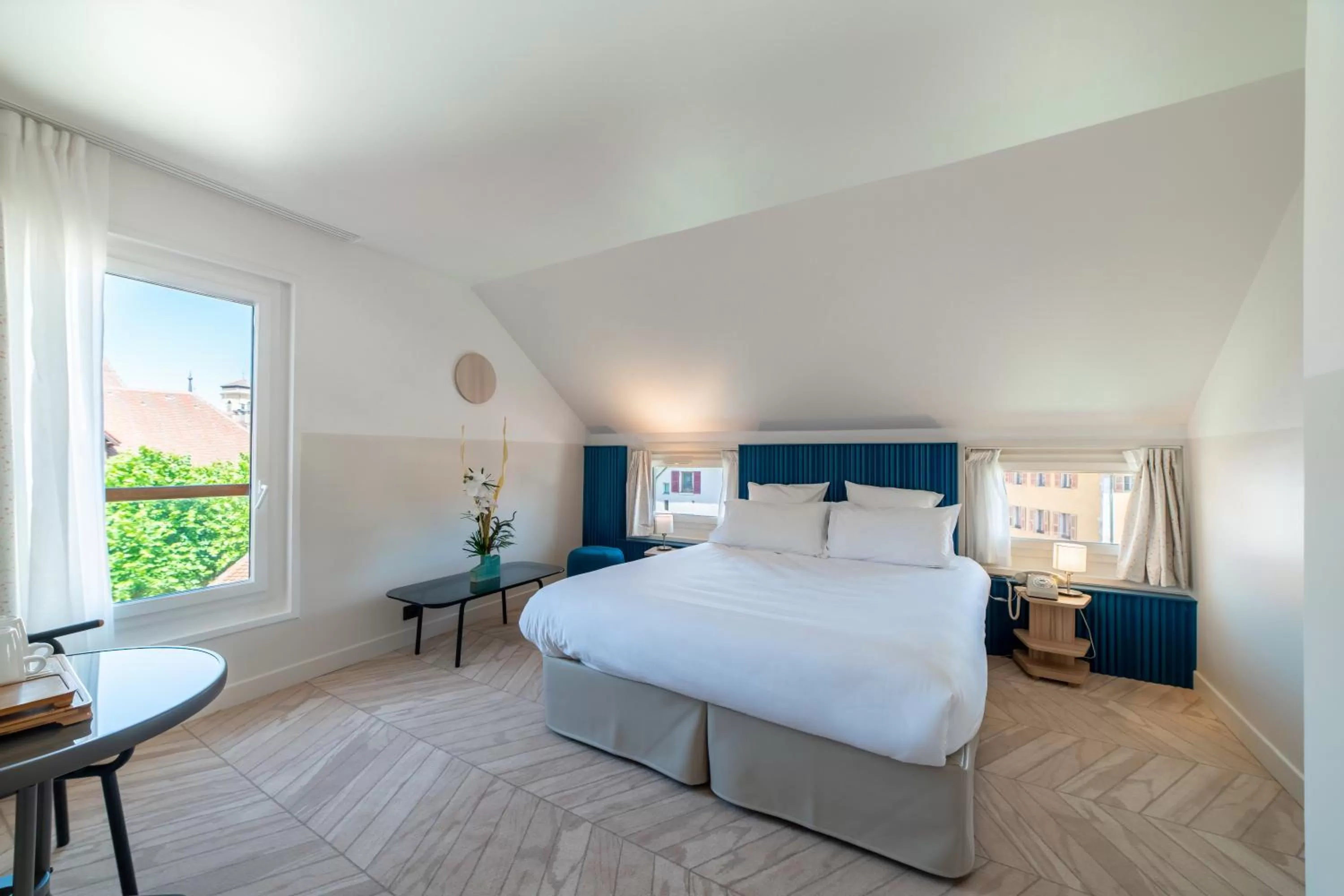 Photo of the whole room, Bed in Hôtel du Palais de l'Isle