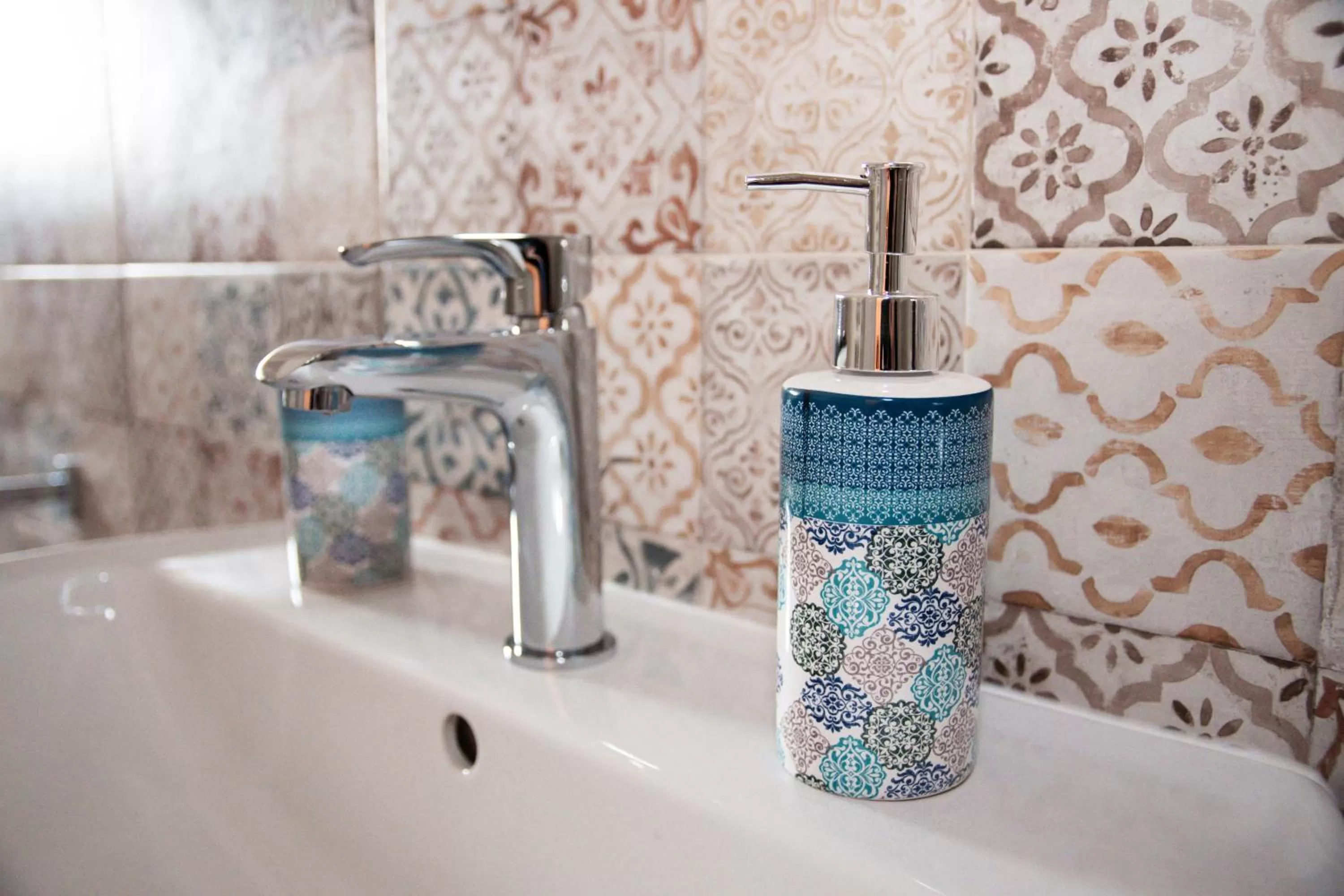 Bathroom in Trulli Donna Isabella