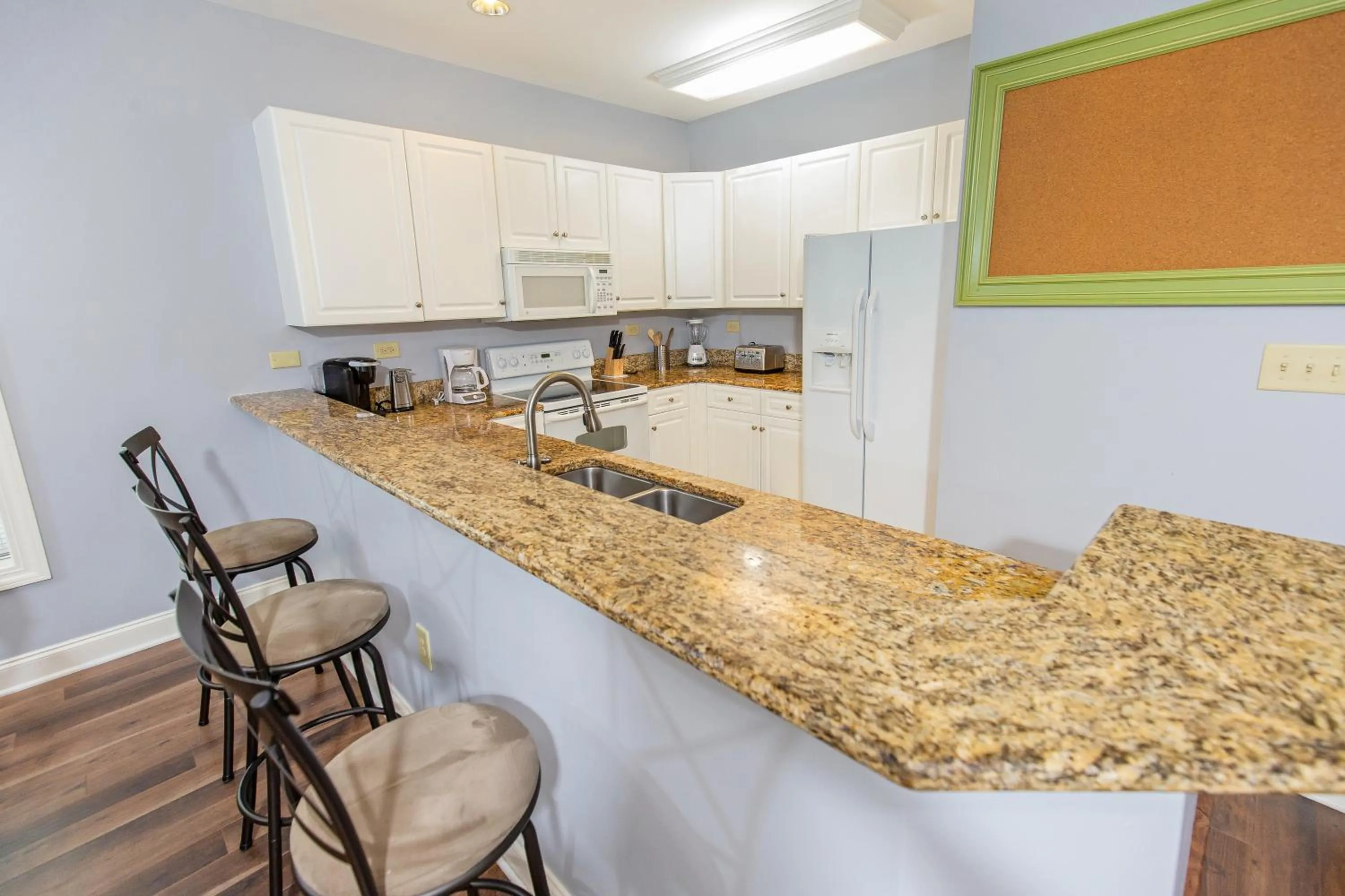 Kitchen or kitchenette, Kitchen/Kitchenette in Grande Villas at World Tour Golf Resort