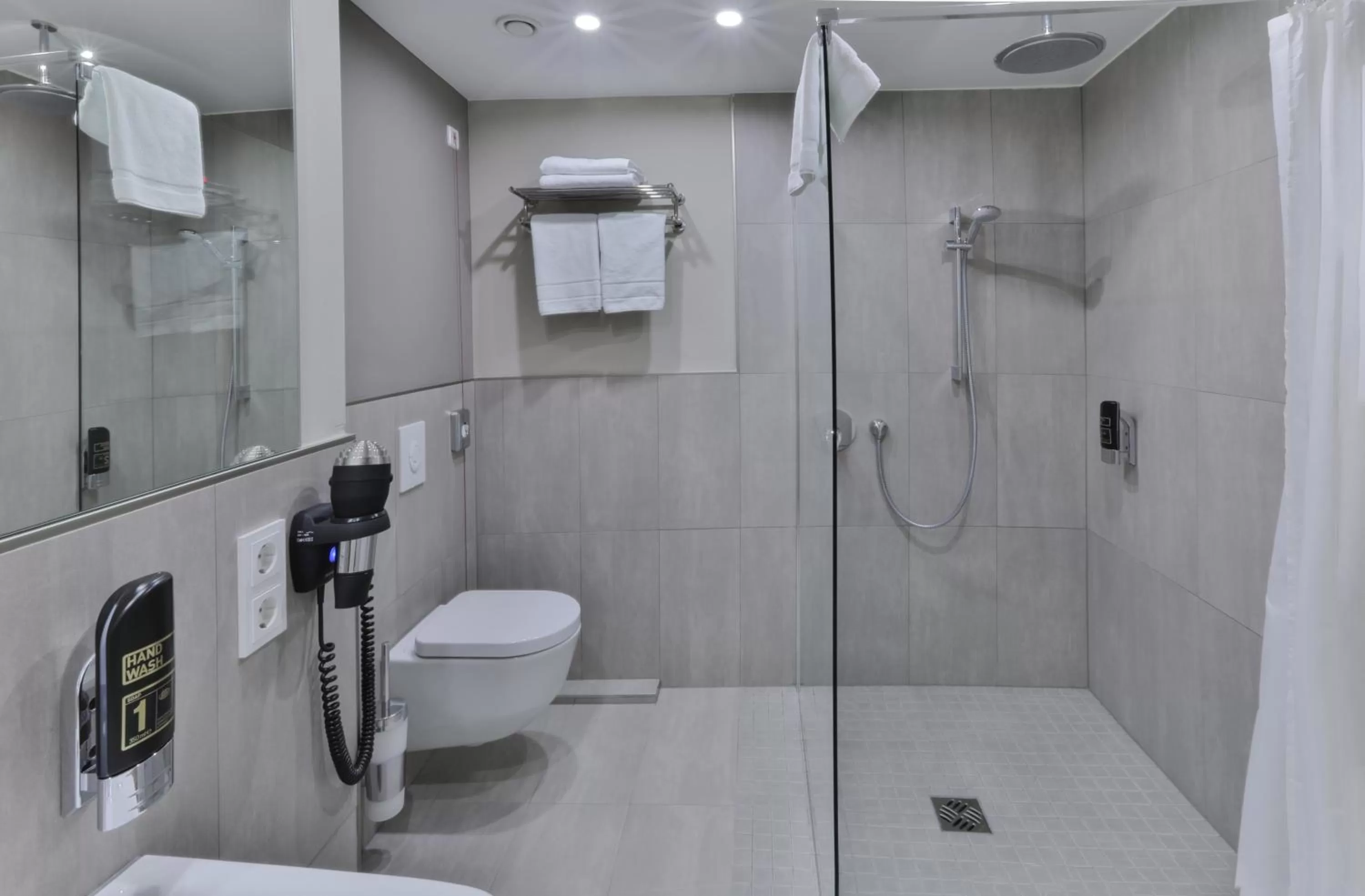 Bathroom in Ocak Aparthotel