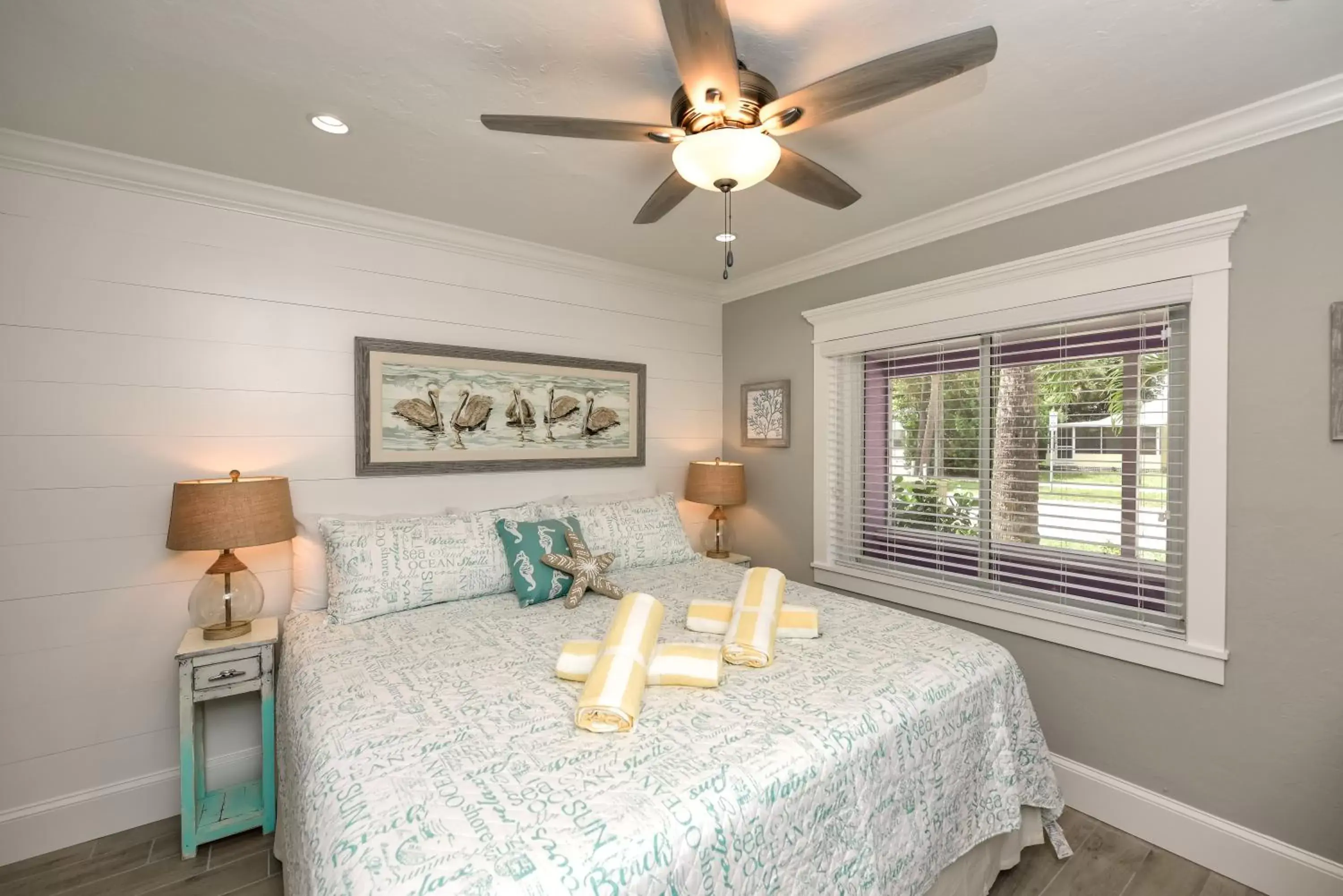 Deluxe 1 Bedroom Suite w/ Patio in Tropical Breeze Resort Deluxe 1 Bedroom Suite w/ Patio in Tropical Breeze Resort