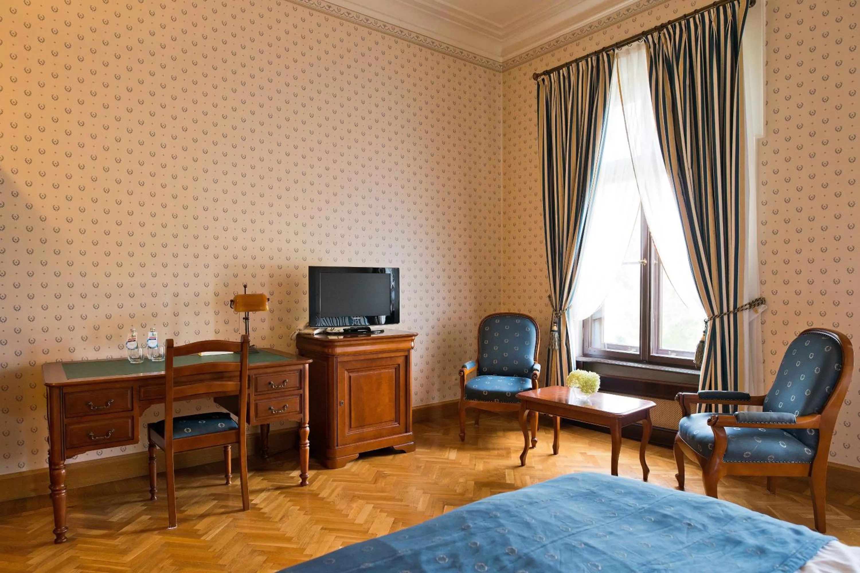 Photo of the whole room, Bed in Pałac Wiejce