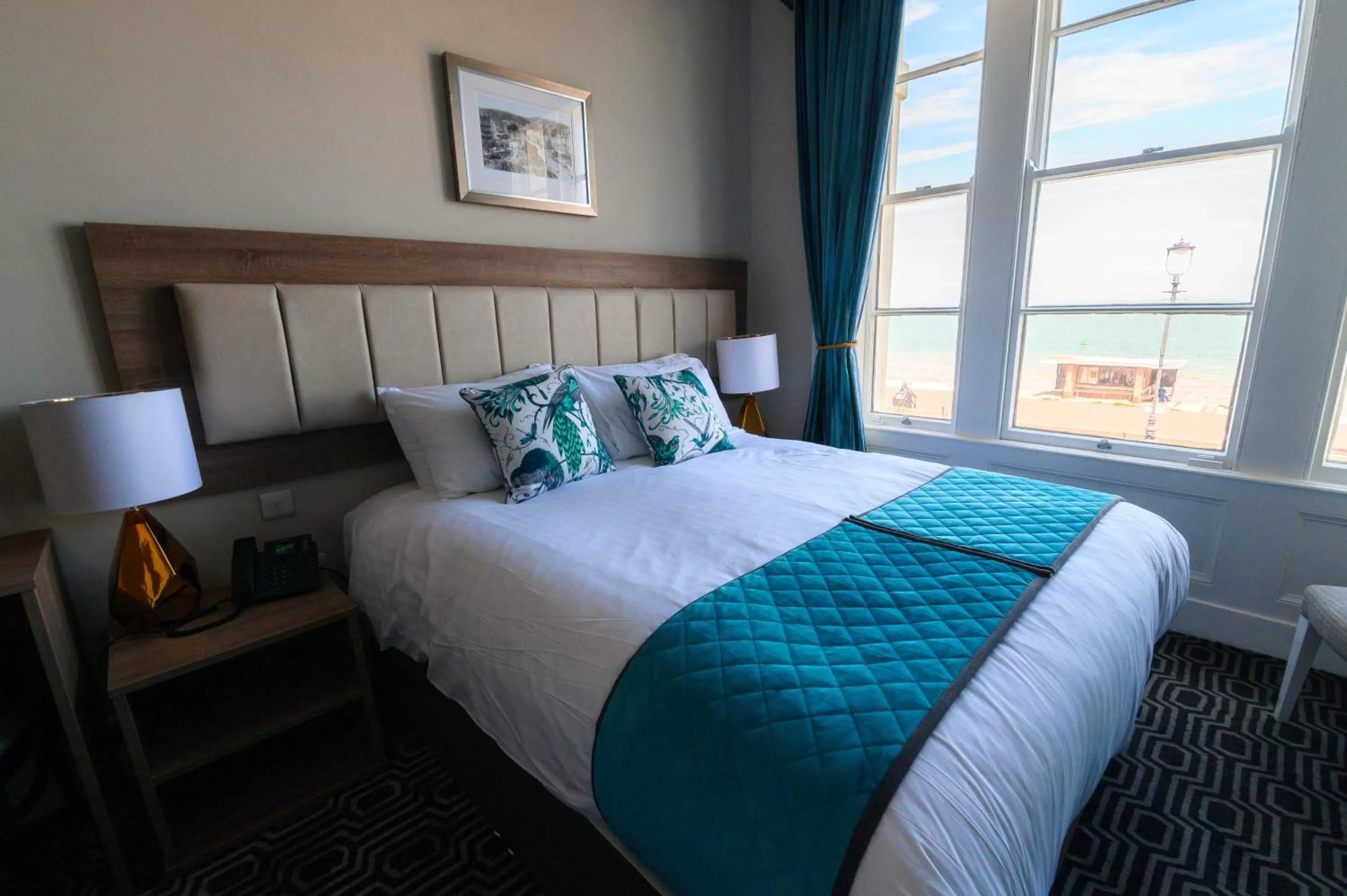 Bedroom, Bed in Llandudno Bay Hotel