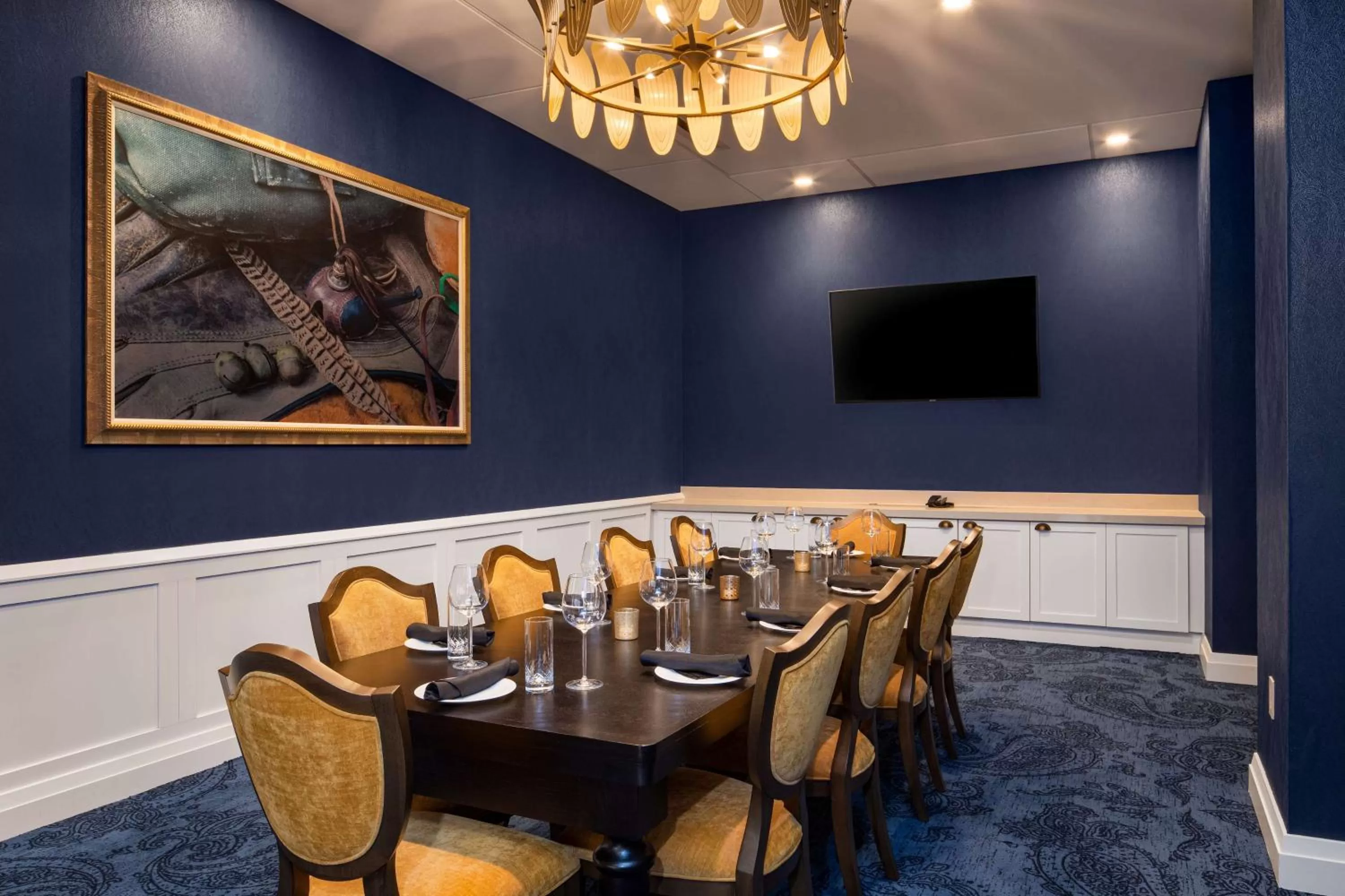 Restaurant/places to eat in The Peregrine Omaha Downtown Curio Collection By Hilton