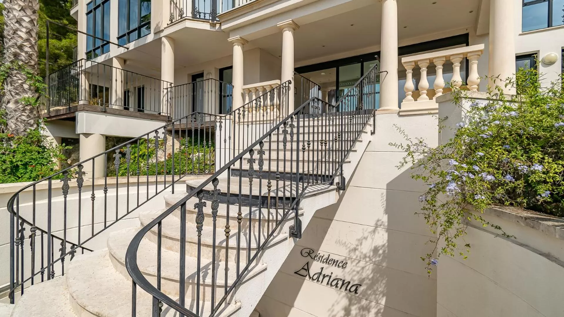 Property Building in Vacancéole - Résidence Adriana