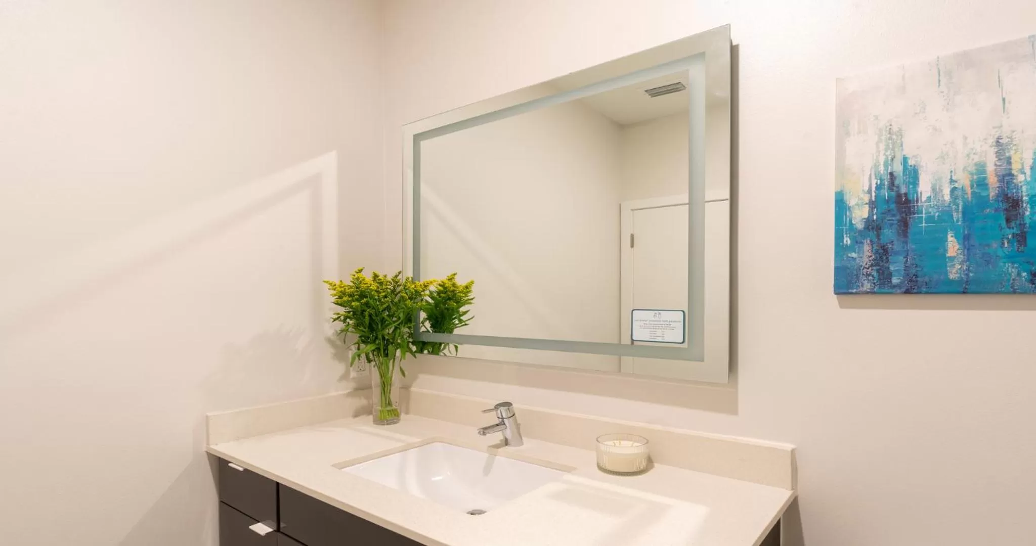 Bathroom in Westshore Apartments by Barsala