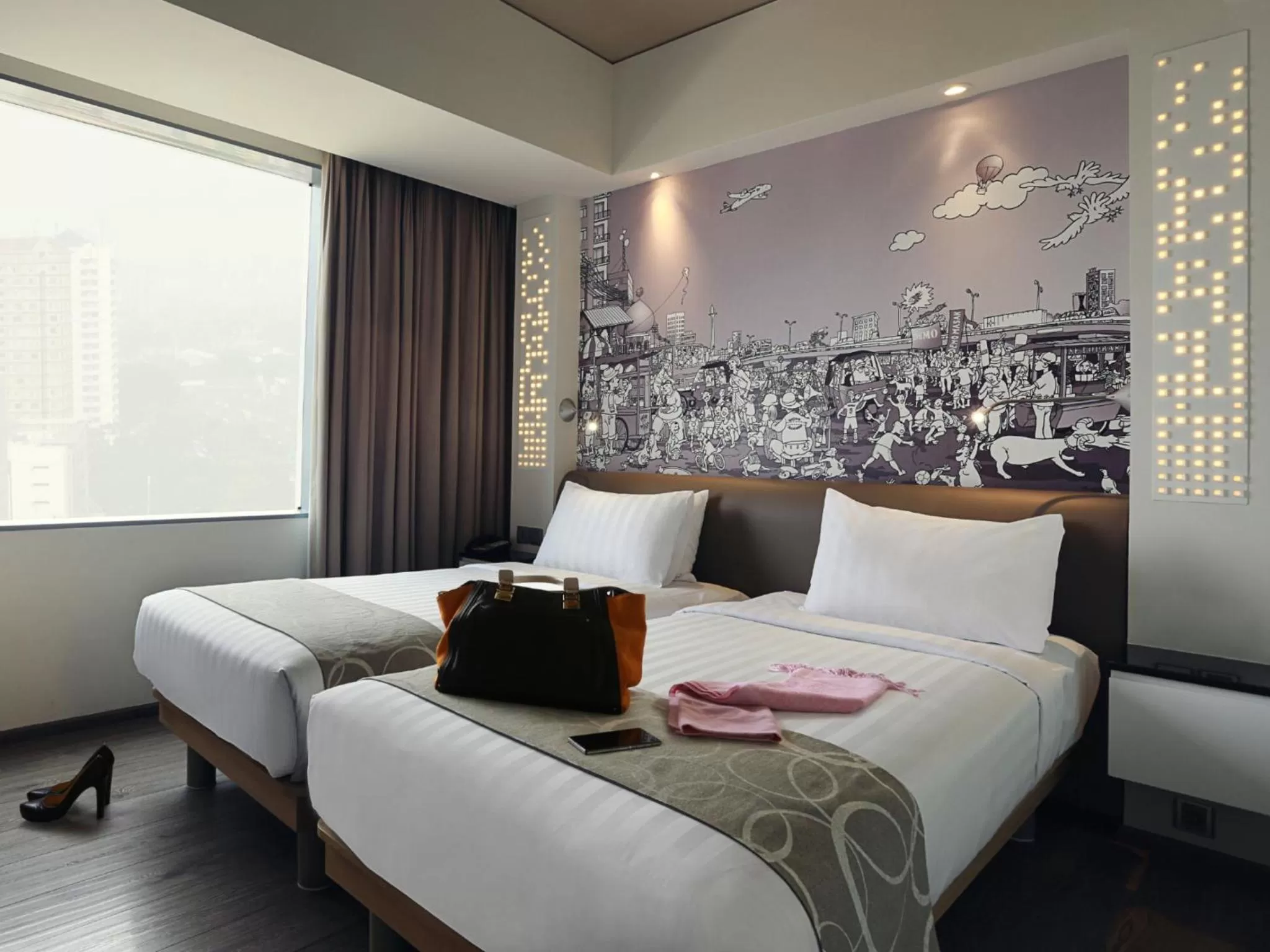 Bed in Mercure Jakarta Simatupang