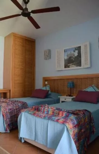 Photo of the whole room, Bed in Kira's Boutique Hotel