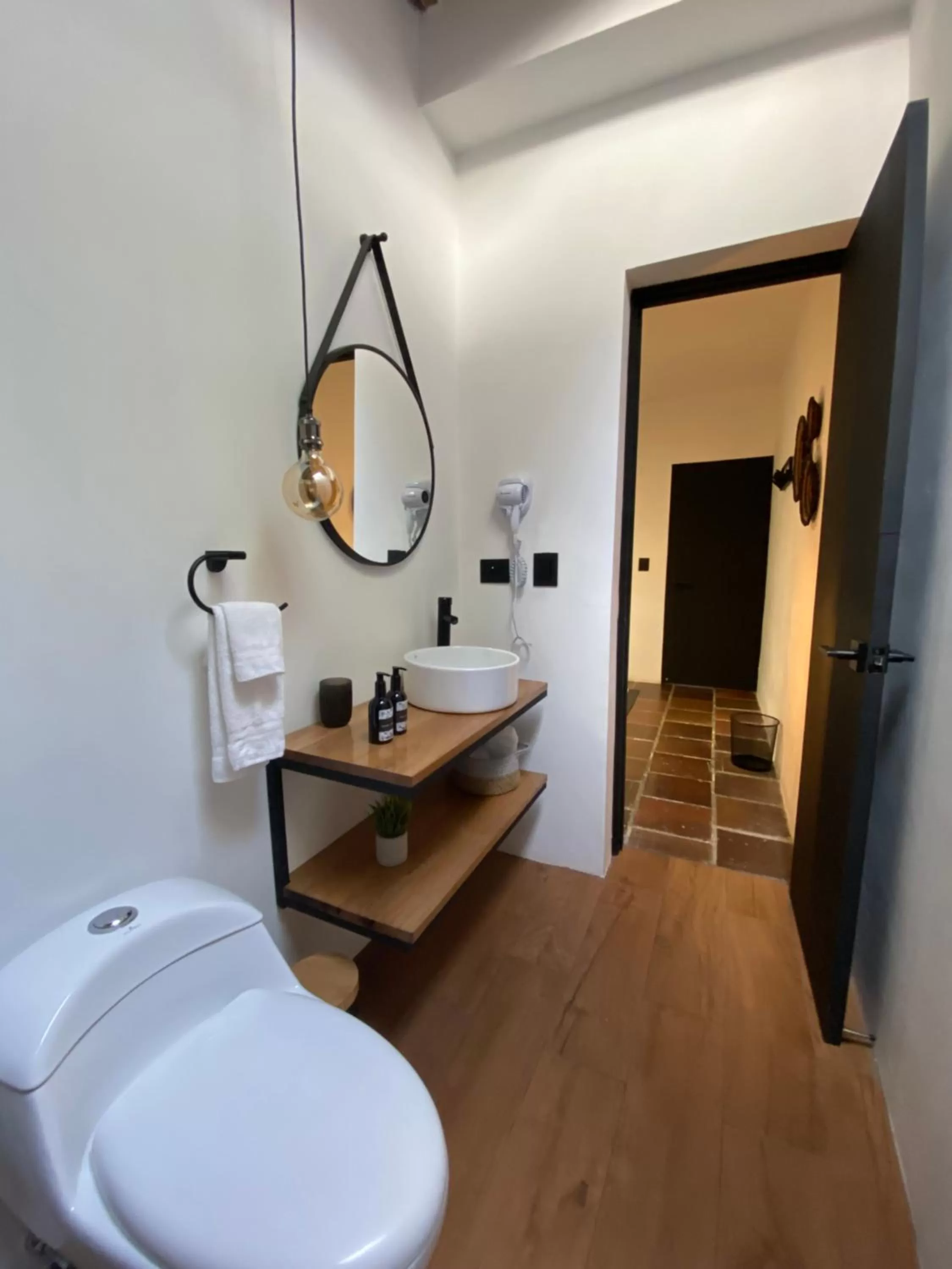 Bathroom, Bed in Casa Medallo