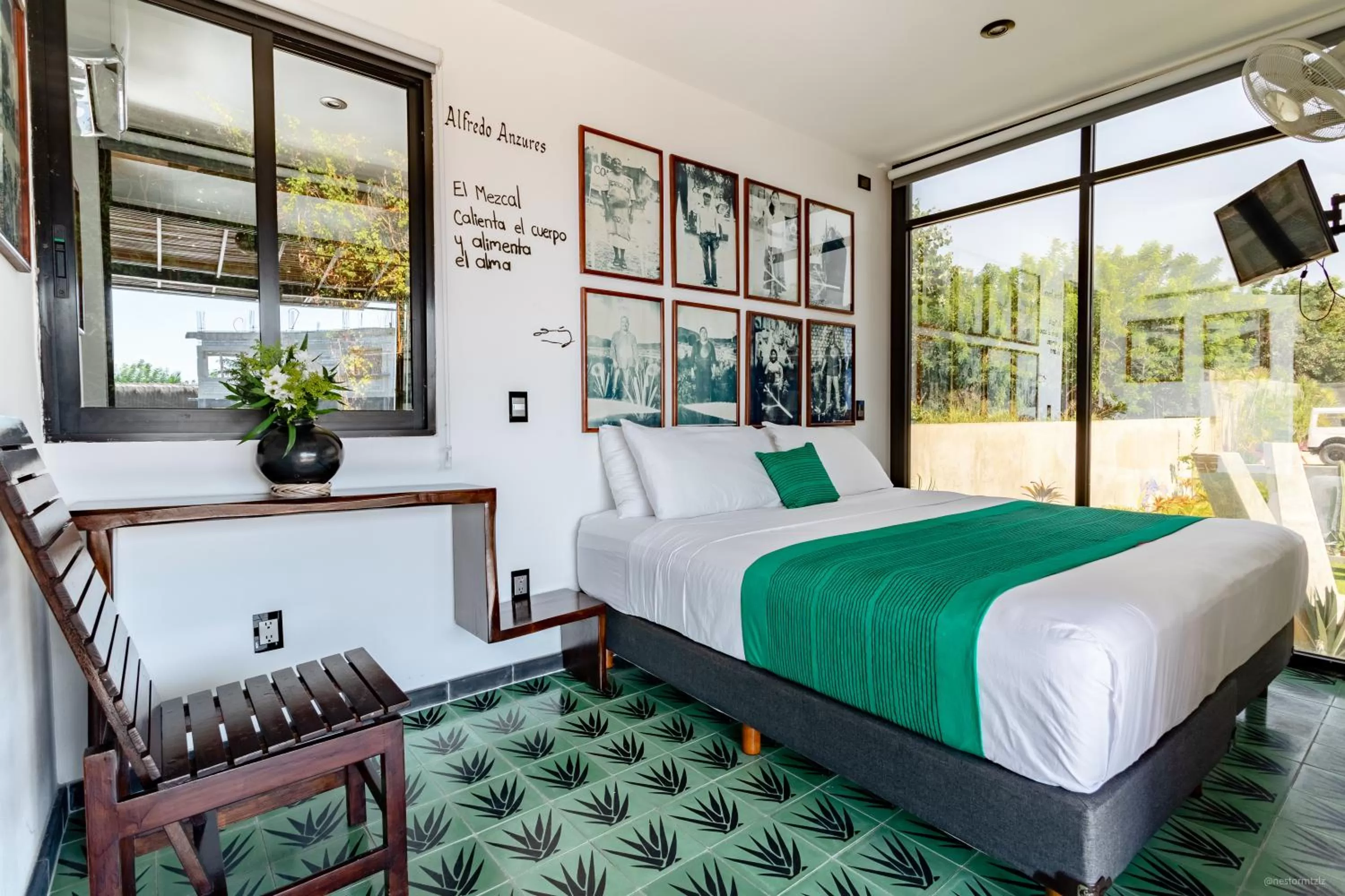 Bed in Cabane Container Boutique Hotel