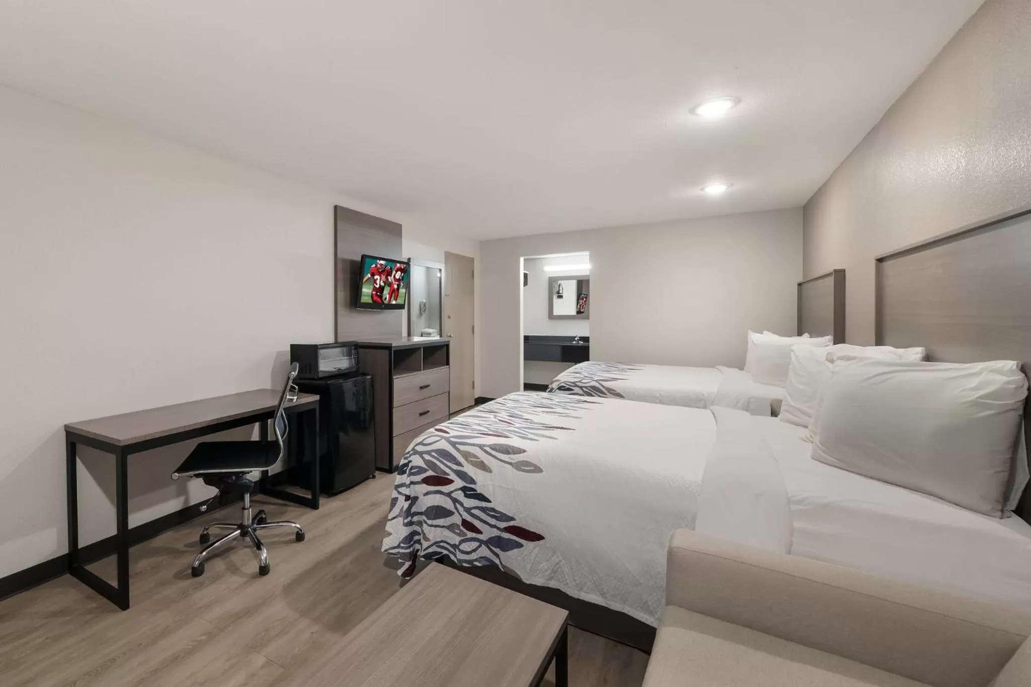 Bedroom, Bed in Red Roof Inn & Conference Center McKinney