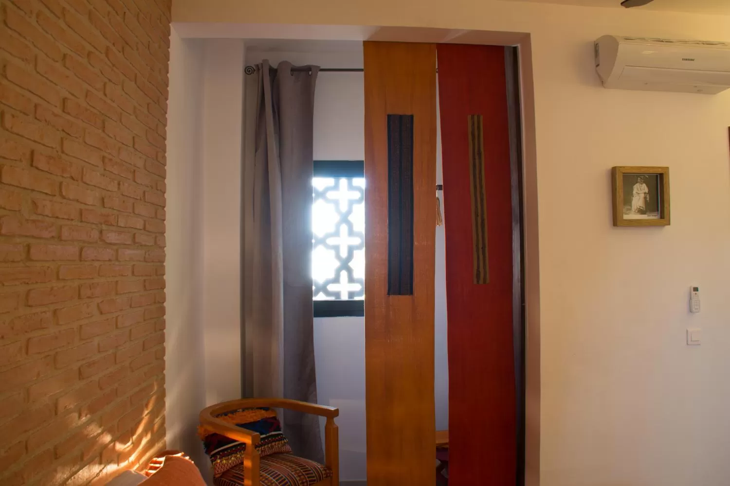 Decorative detail in Nyéléni maison sahel