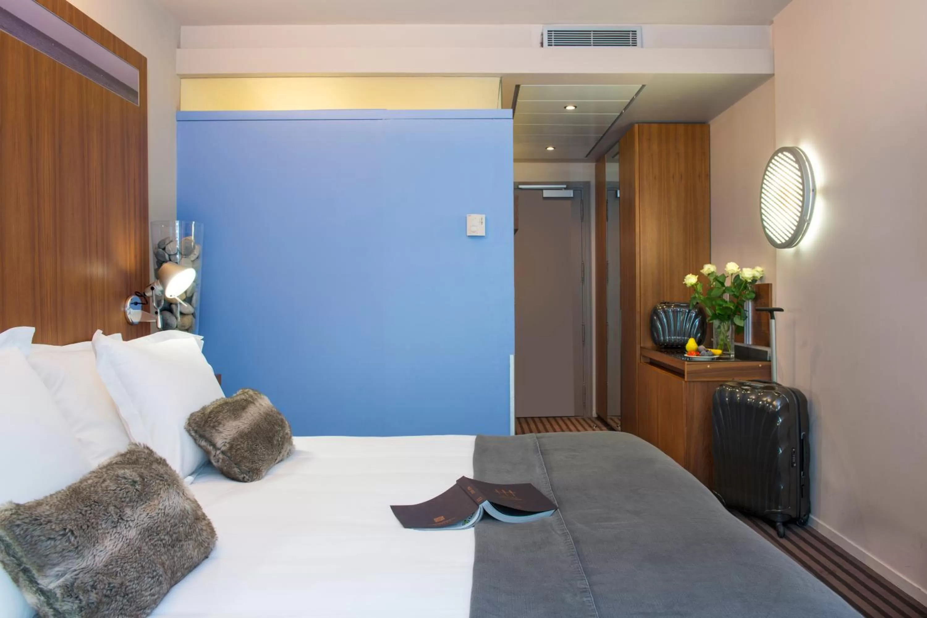 Photo of the whole room, Bed in Hotel Beau Rivage