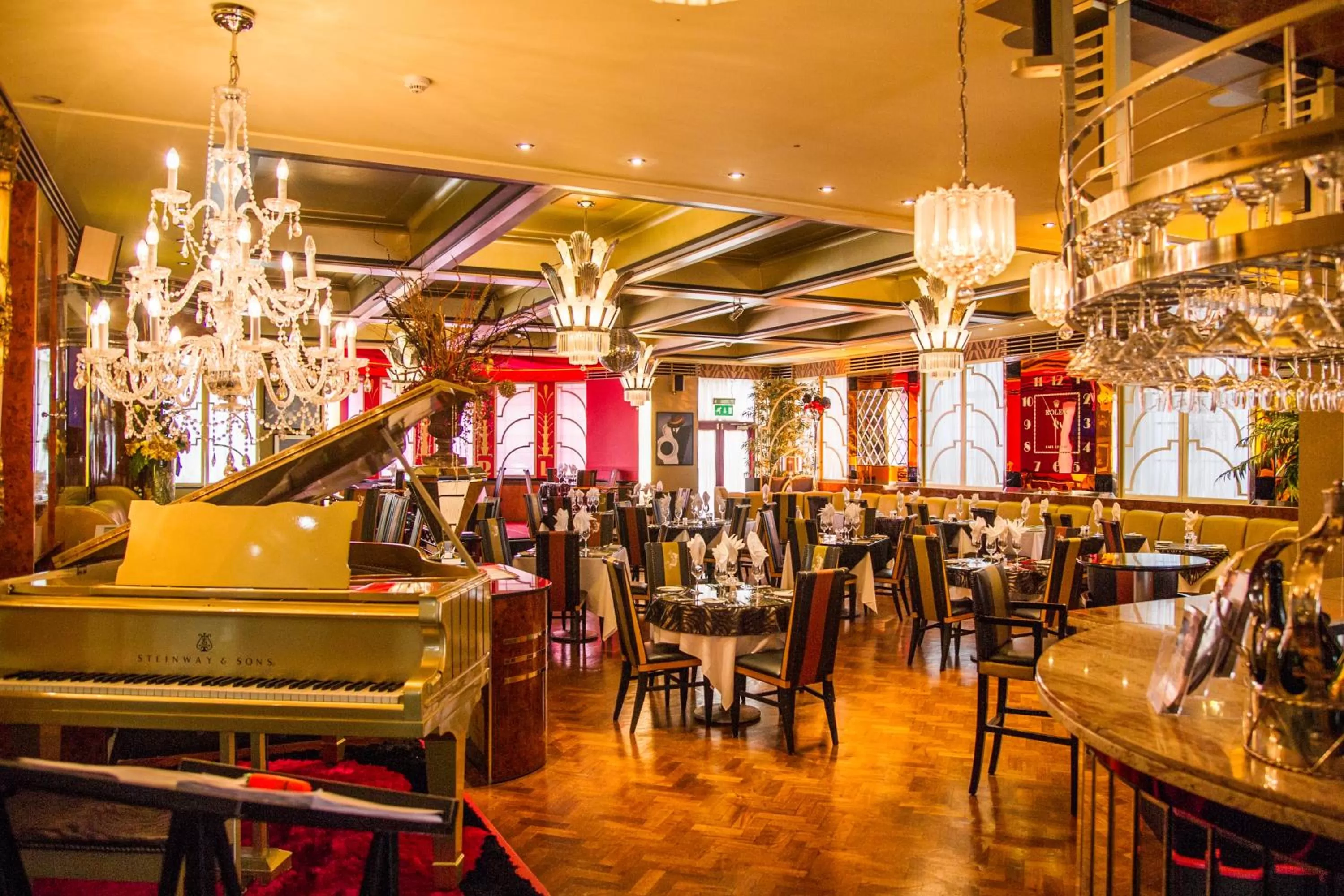 Lounge or bar in Earl Of Doncaster Hotel