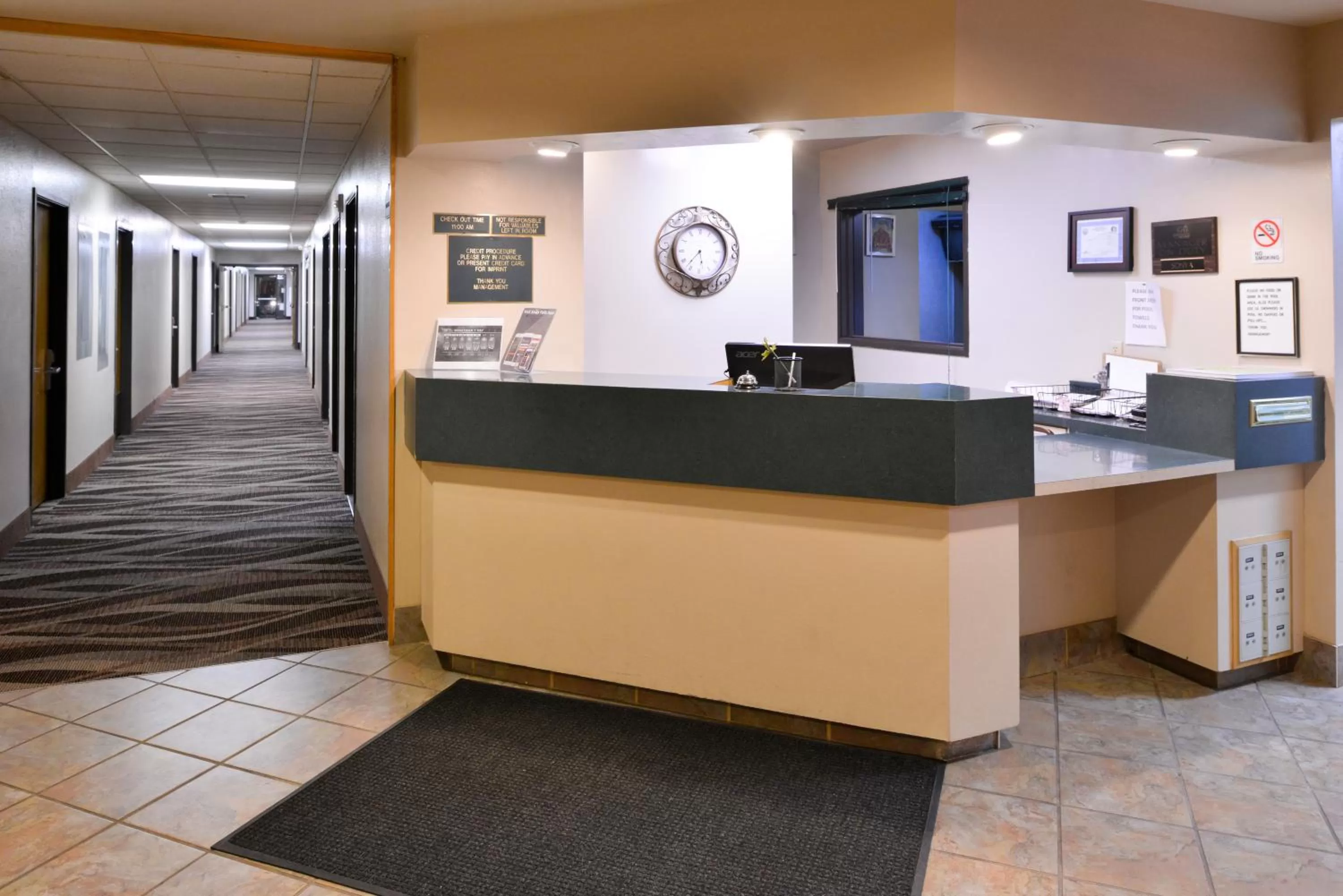 Lobby or reception in Baymont by Wyndham Sioux Falls North,I-29,Russell St, Airport