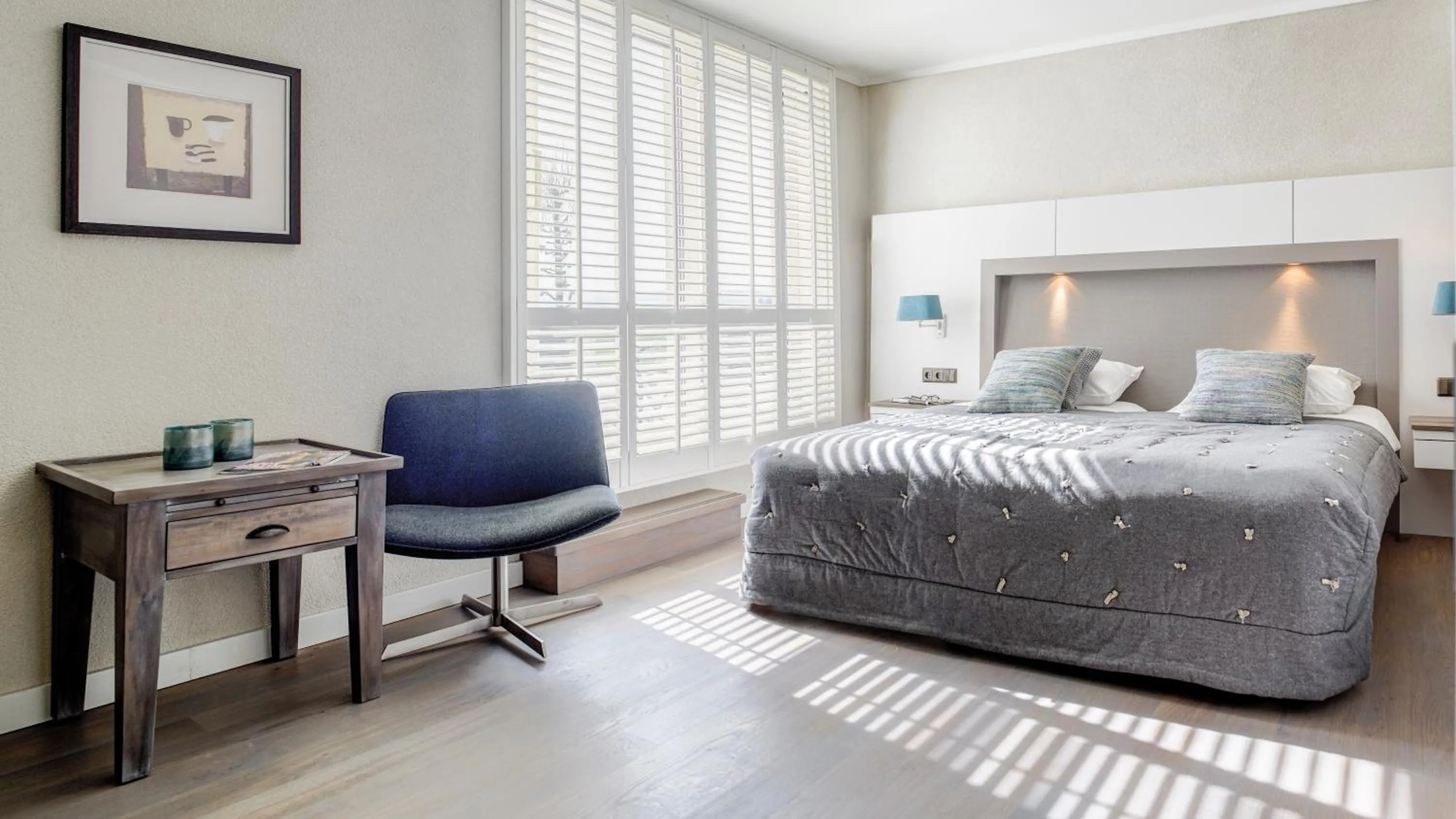 Decorative detail, Bed in Hotel Creusen