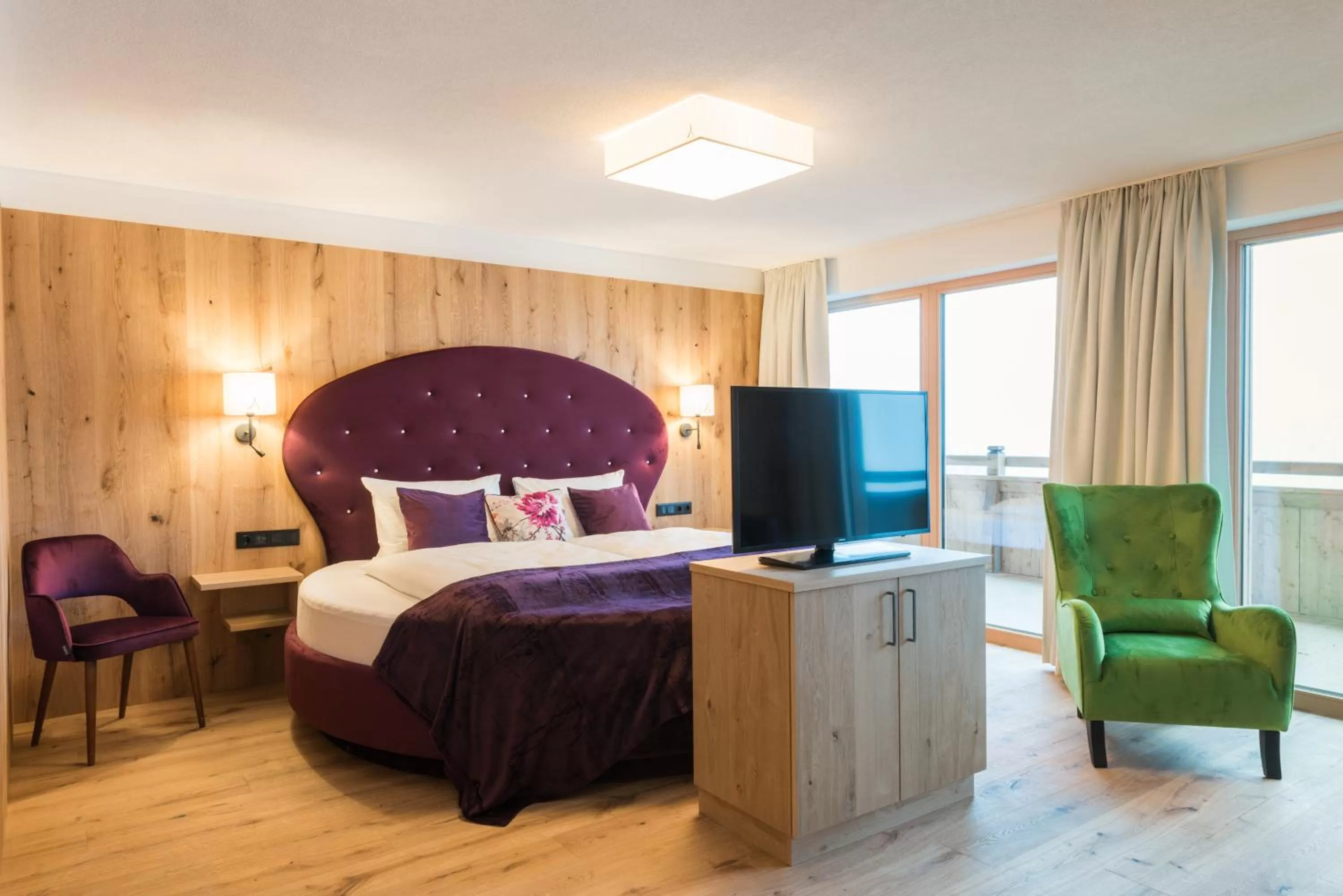 TV and multimedia, Bed in Boutiquehotel die Alpbacherin 4 Sterne Superior