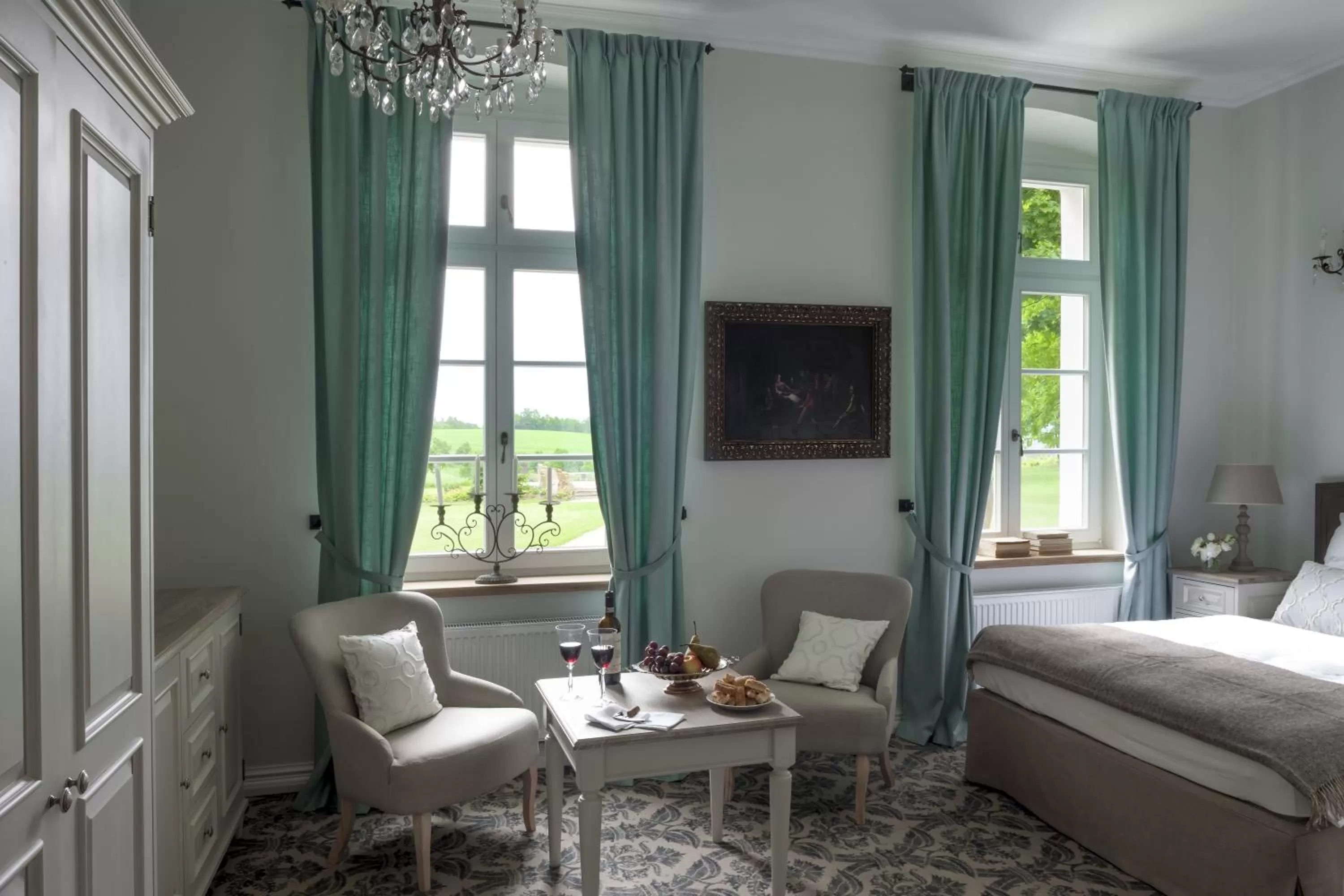 Photo of the whole room, Bed in Pałac Kamieniec