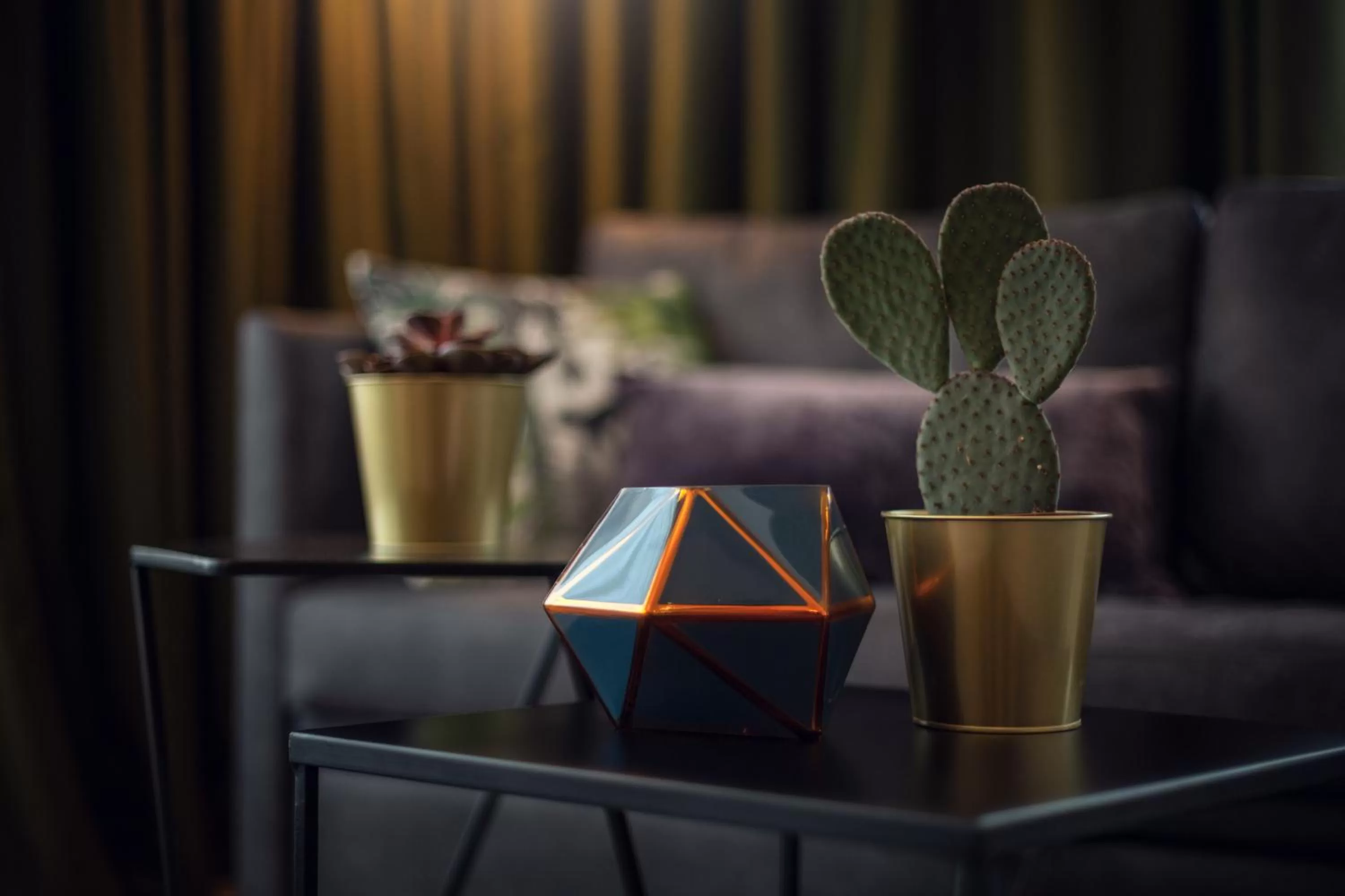 Living room in Holiday Inn - the niu, Crusoe Bremen Airport by IHG