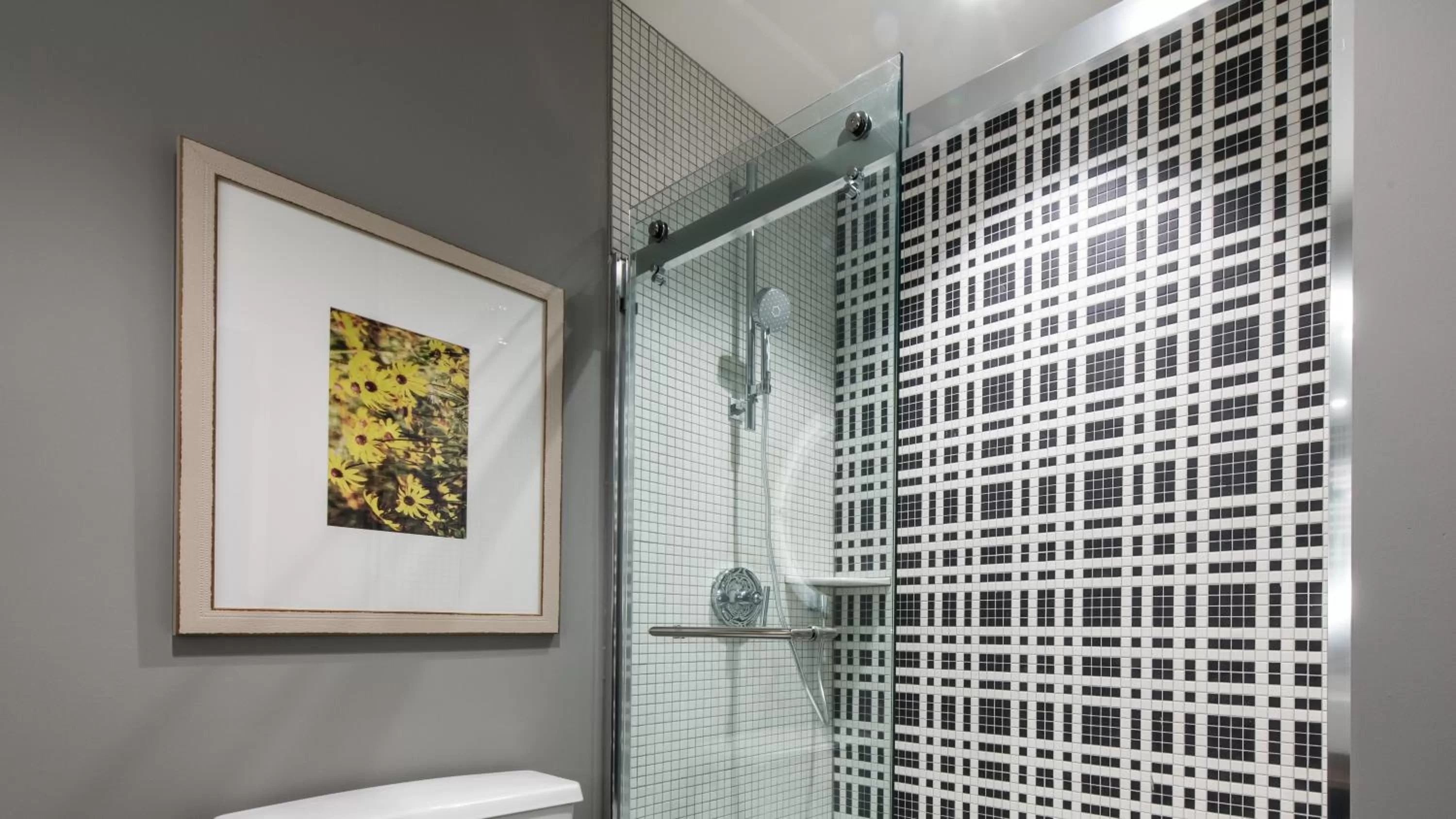 Bathroom in Hotel Indigo Hattiesburg by IHG