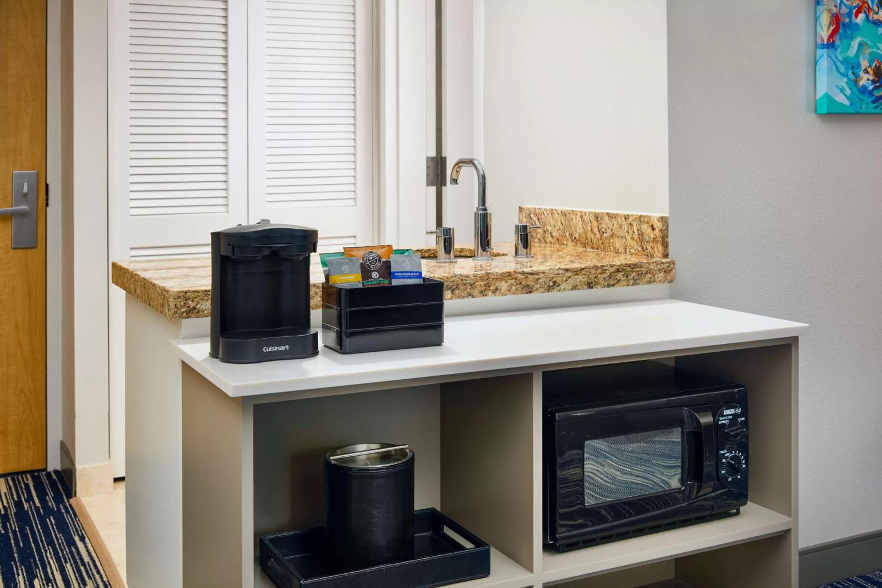 Bedroom in Embassy Suites by Hilton West Palm Beach Central