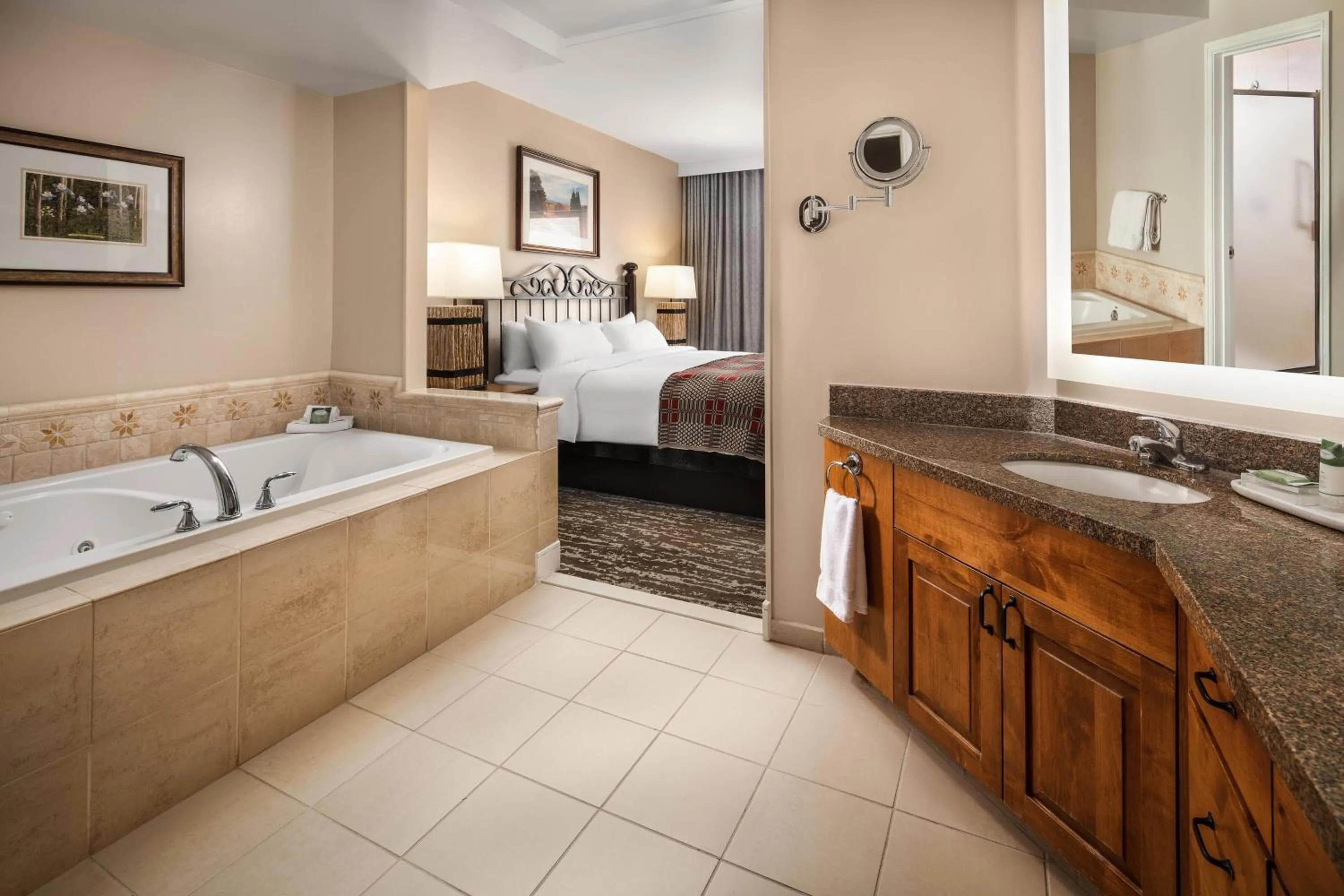 Bathroom, Bed in Marriott's StreamSide Evergreen at Vail
