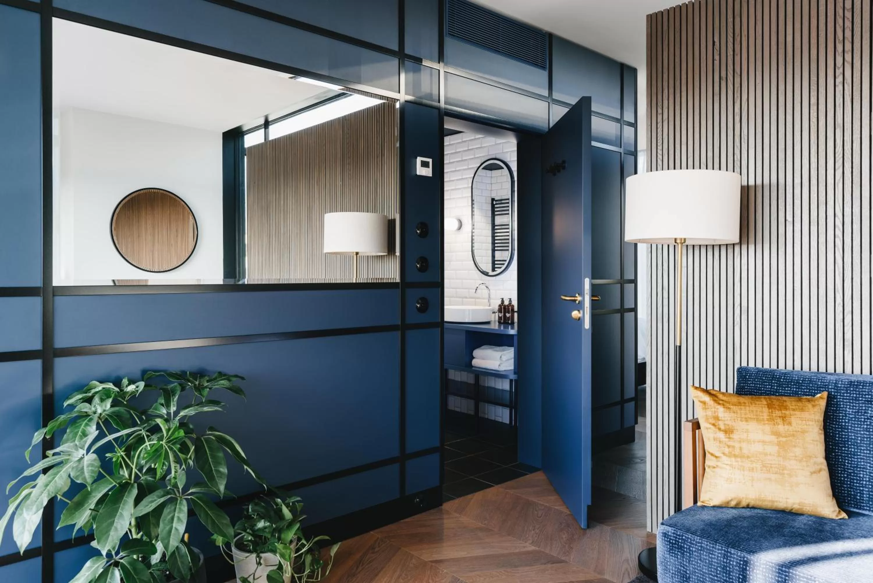 Decorative detail in Hotel Gilbert