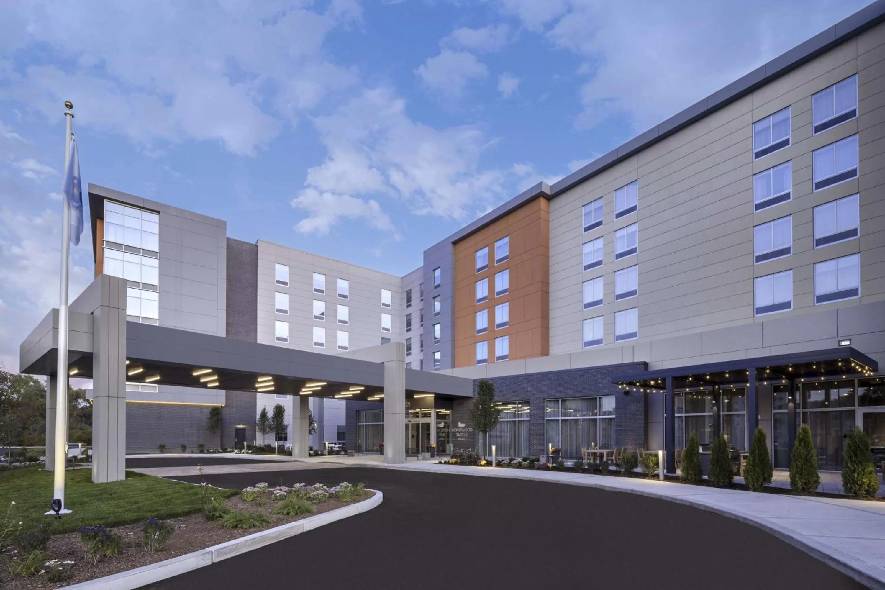 Property building in Homewood Suites by Hilton Boston Woburn