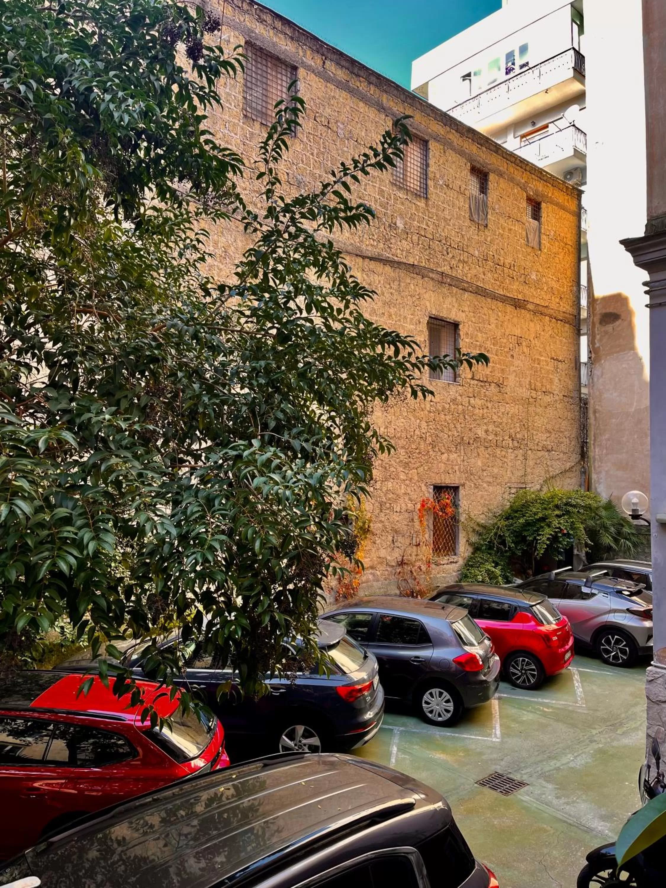 Property Building in Mille Colori