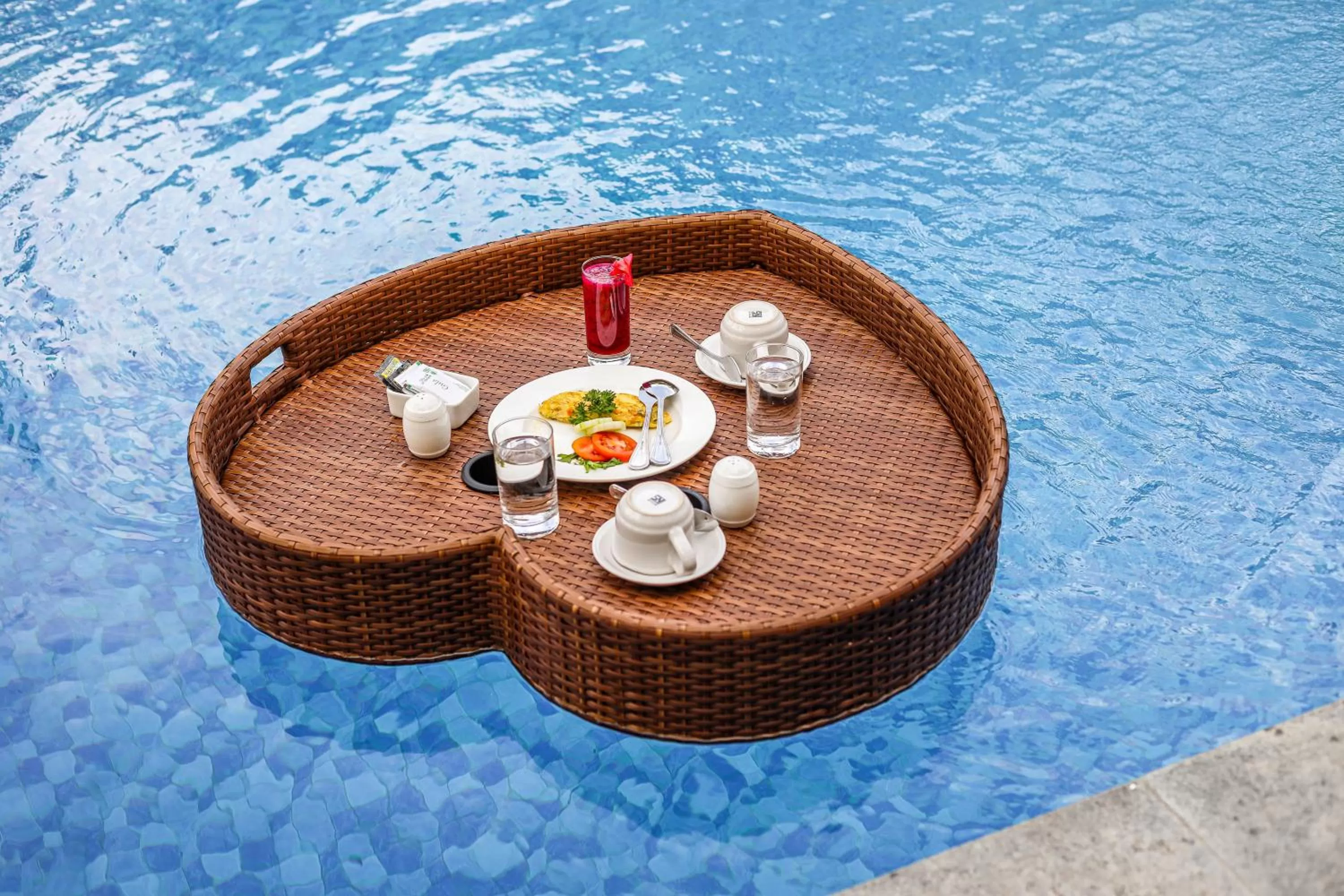 Food and drinks in BB Resort Villa and Spa