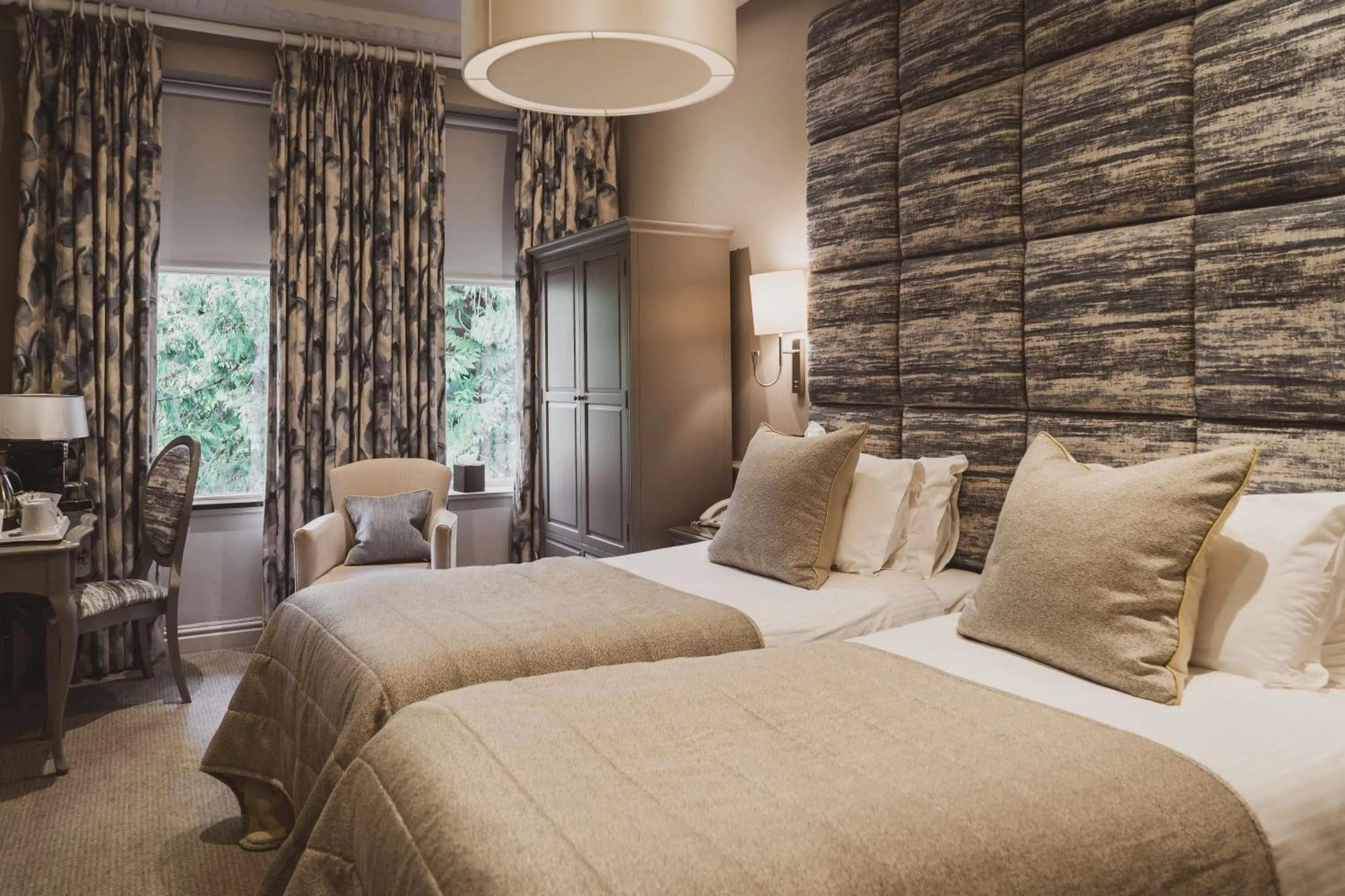 Bed in Merewood Country House Hotel