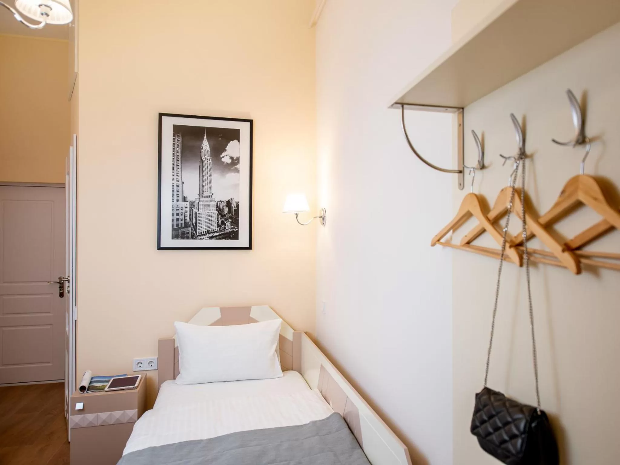 Bed in Art Deco Central Rooms