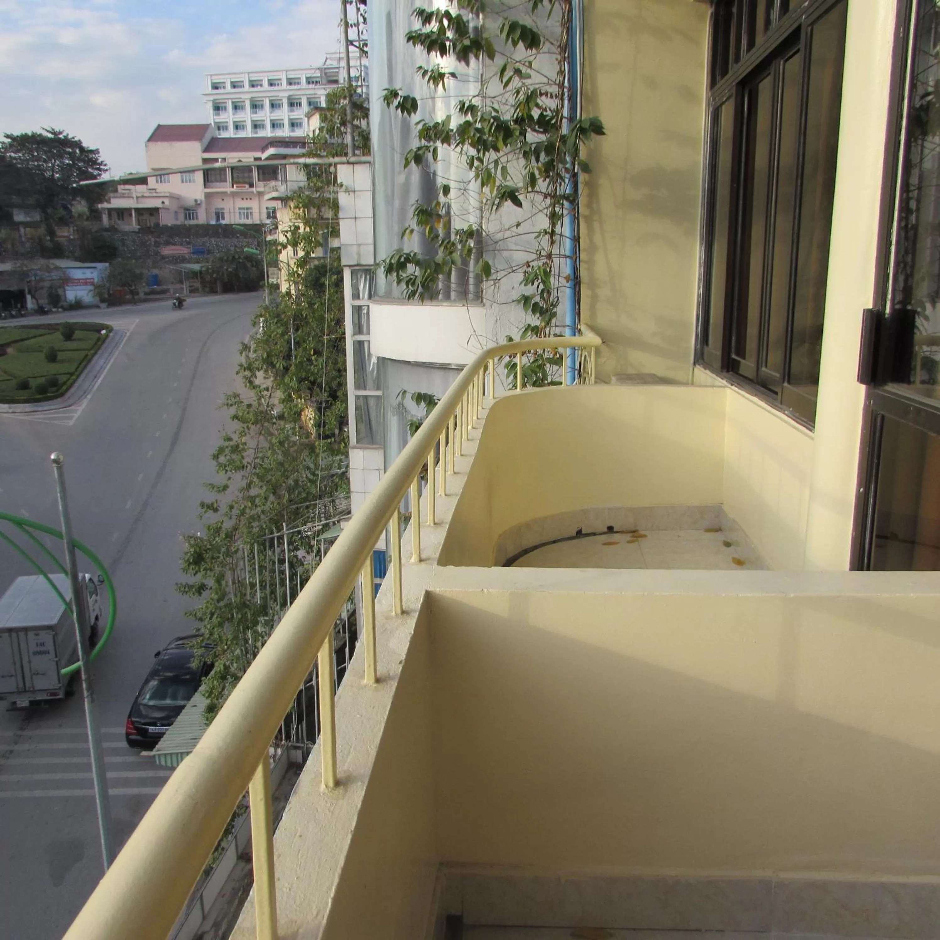 Balcony/Terrace in Viet Nhat Halong Hotel - Bai Chay
