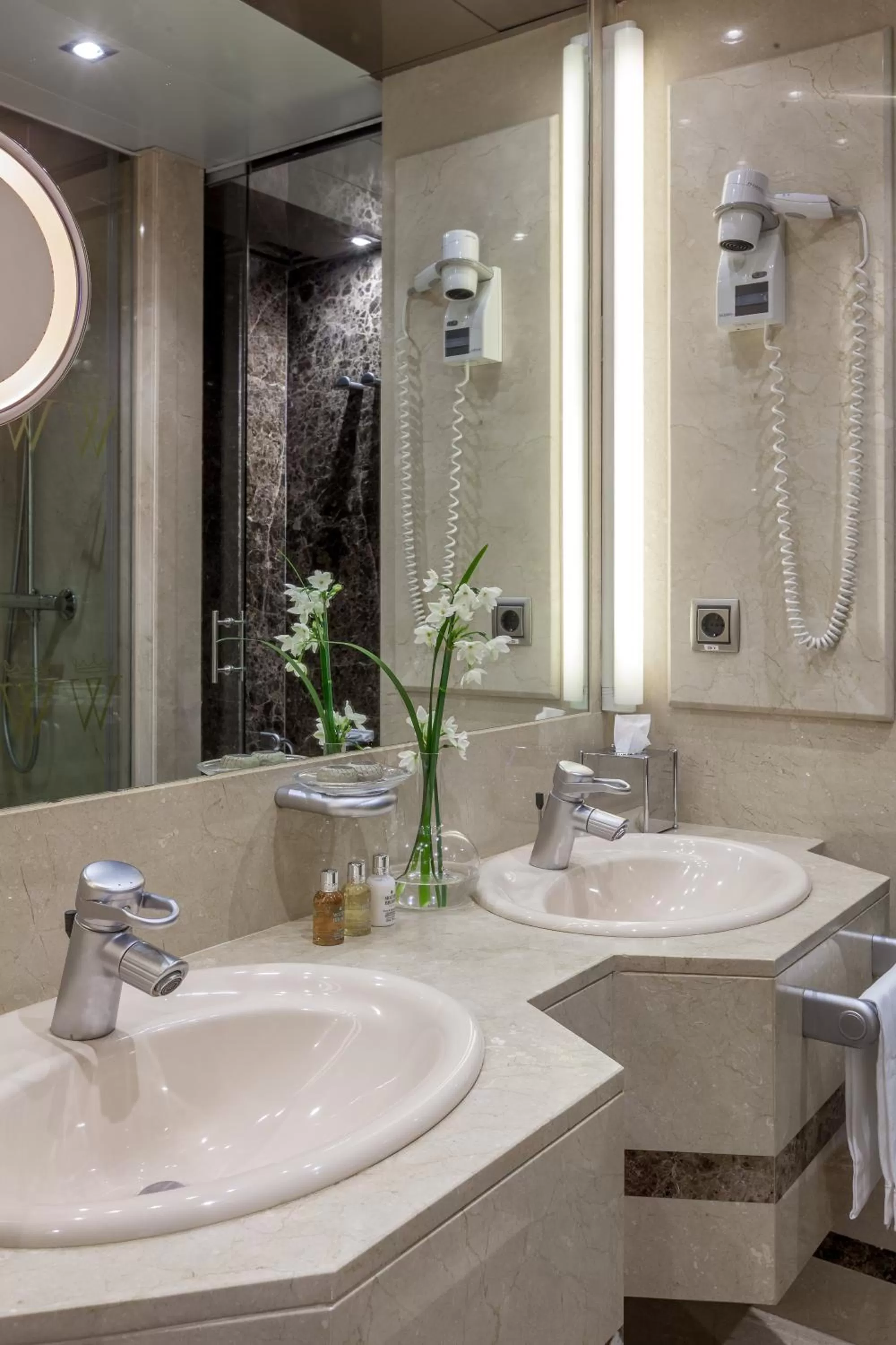 Bathroom in Wellington Hotel & Spa Madrid