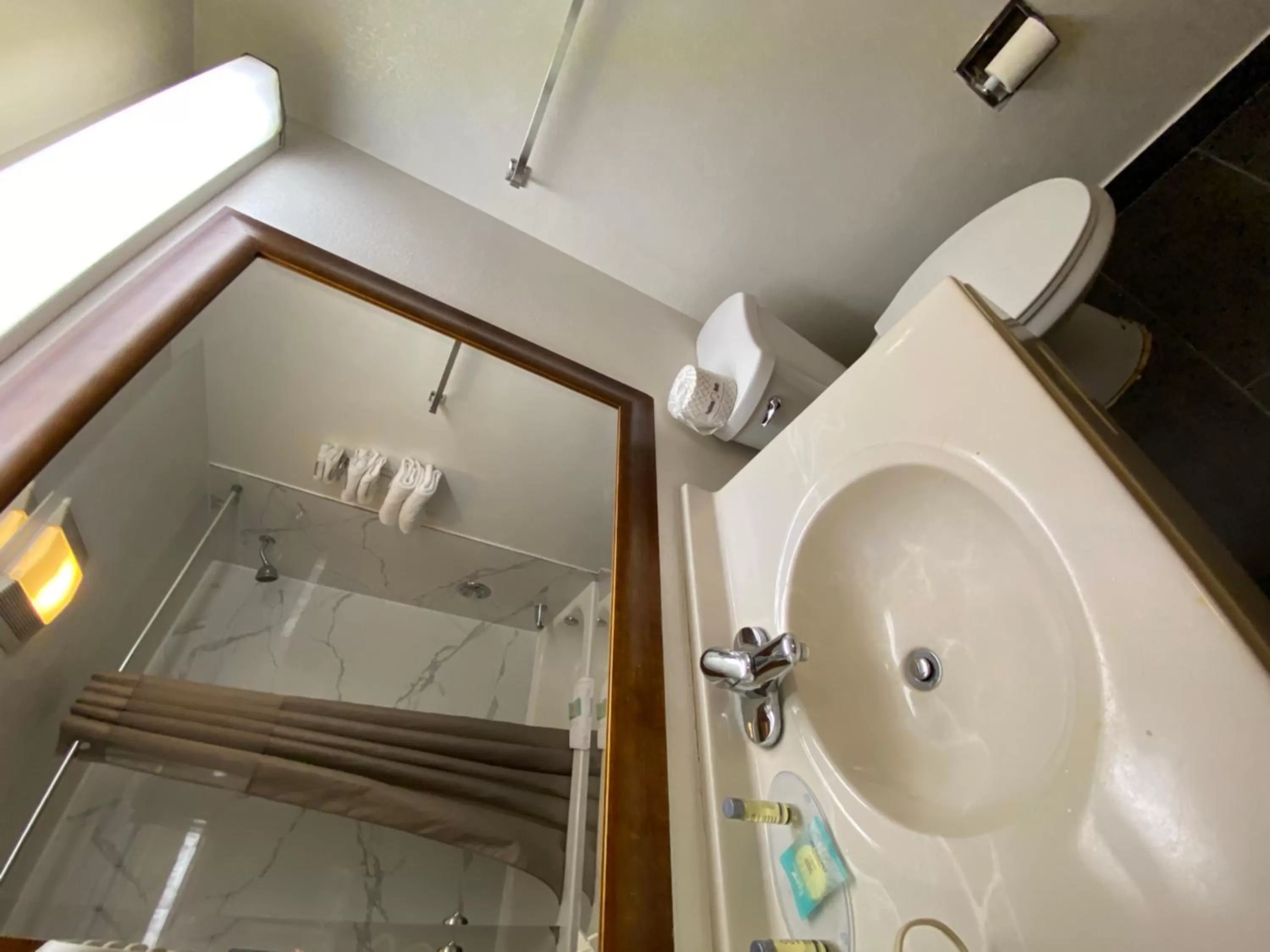 Bathroom in Skylight Inn Willoughby - Cleveland Mentor