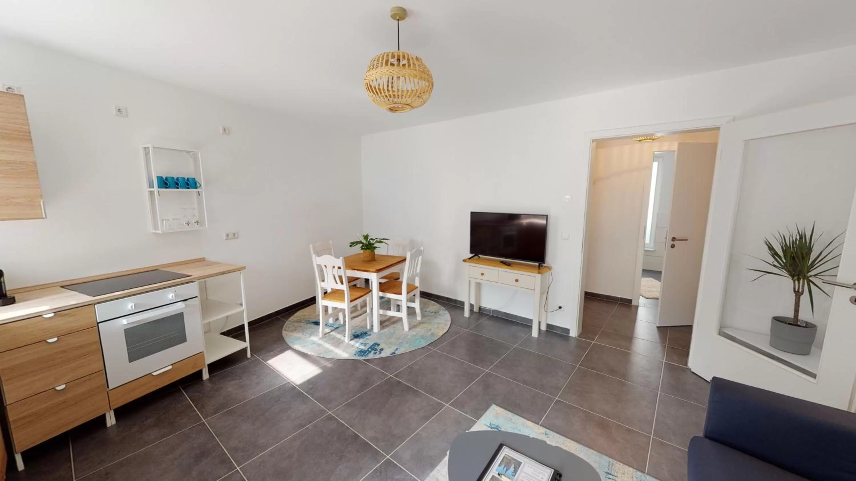 TV and multimedia in Travel Art Boardinghouse (Lazarettstr.)