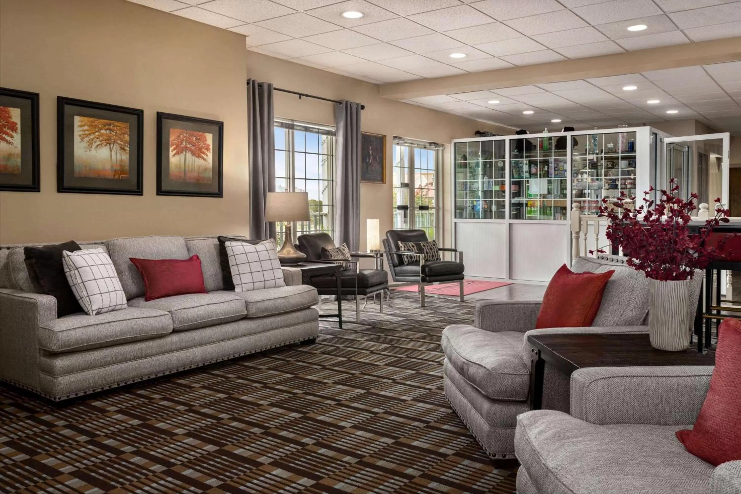 Lobby or reception in Ramada by Wyndham Pigeon Forge North