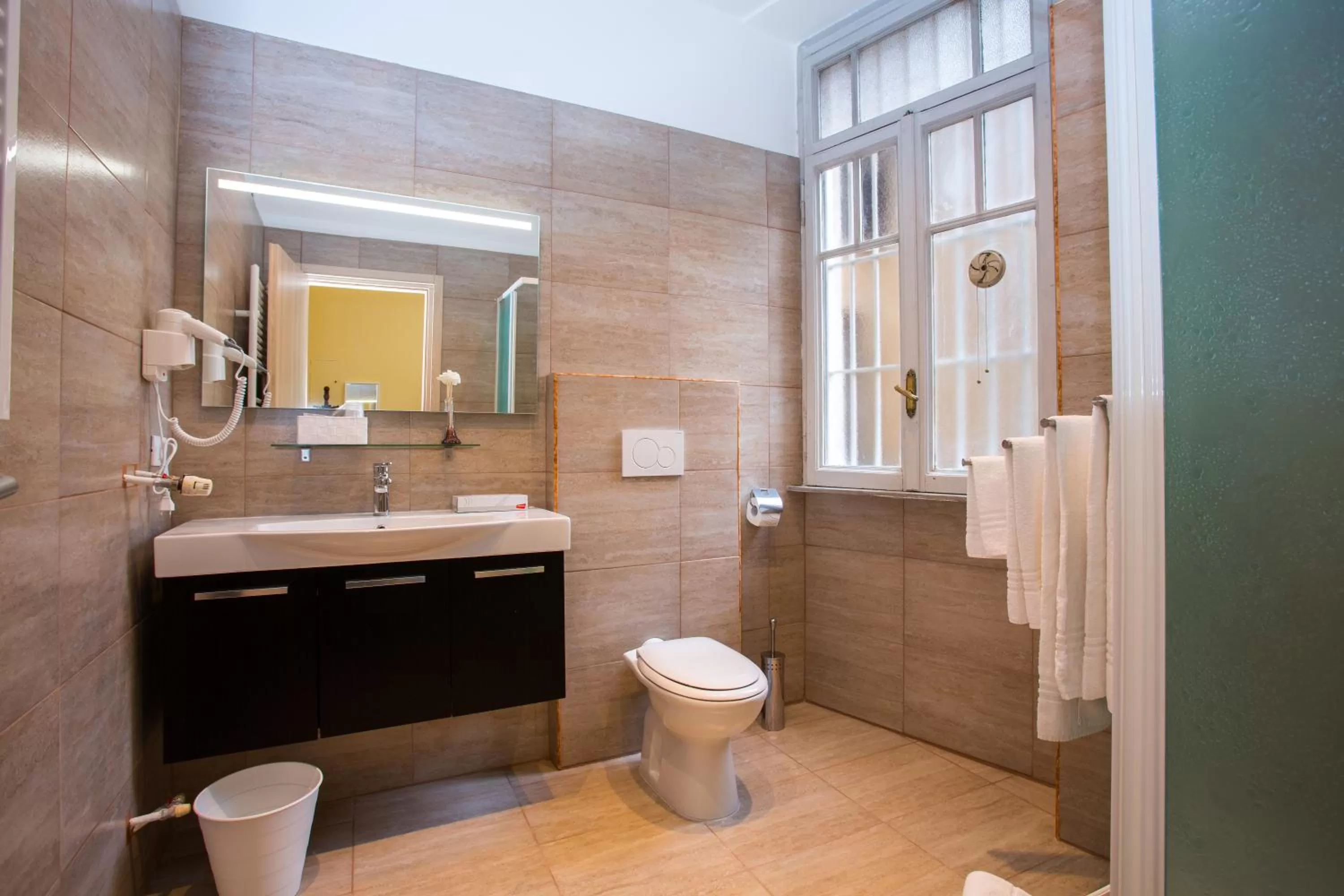 Shower in BQ House Castello Luxury Rooms