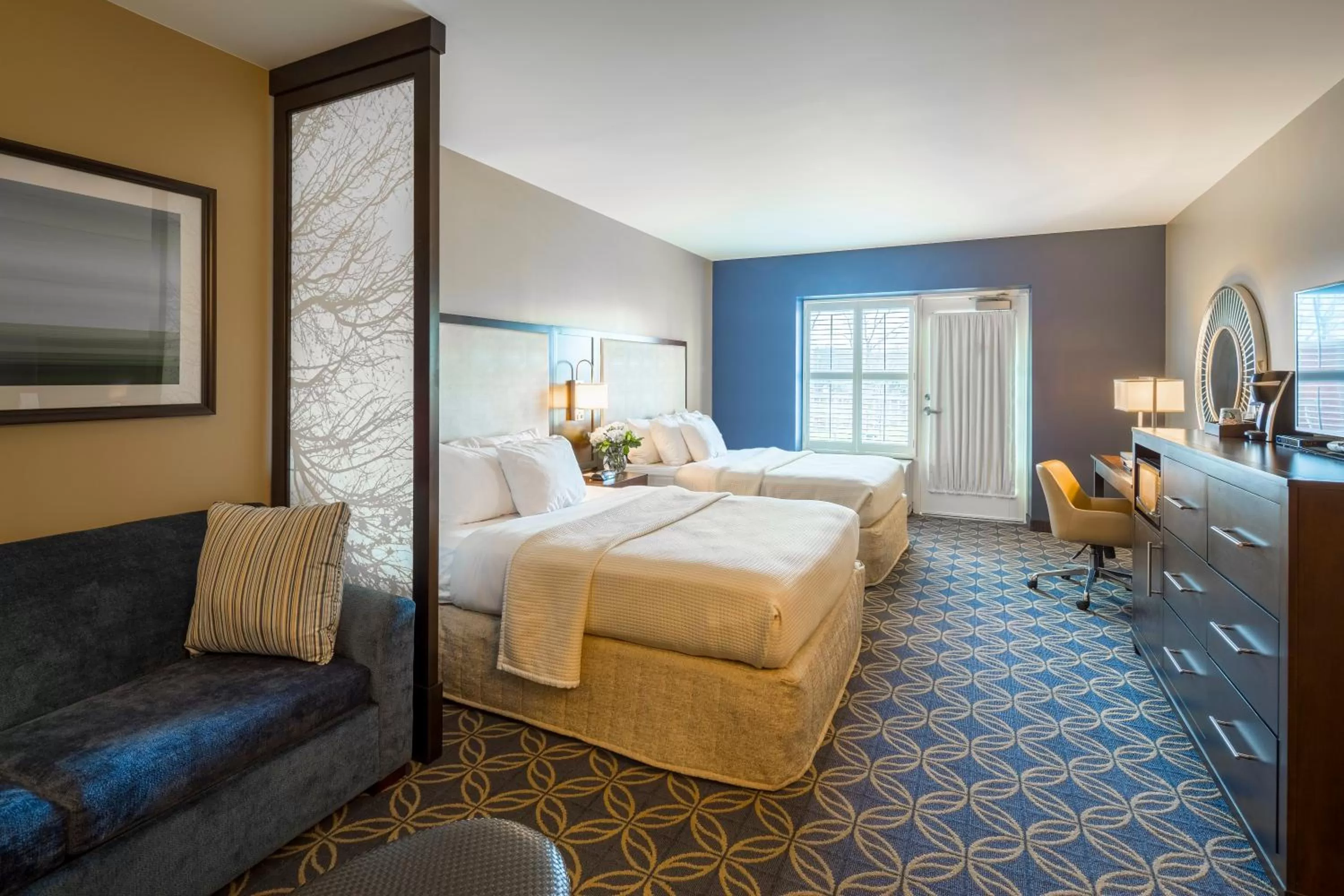 Day, Bed in Nationwide Hotel and Conference Center