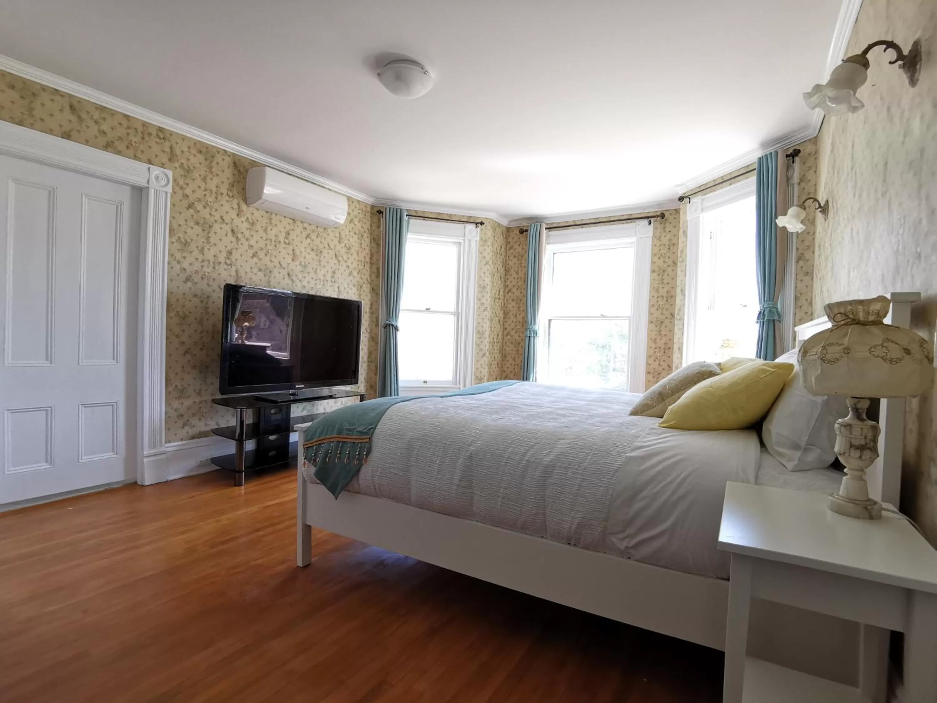 Bedroom, Bed in By The River B&B