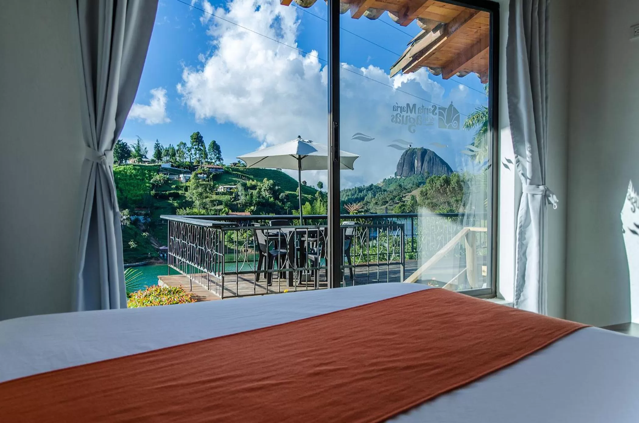 Family Double Room in Hotel Santa Maria de las Aguas Peñol