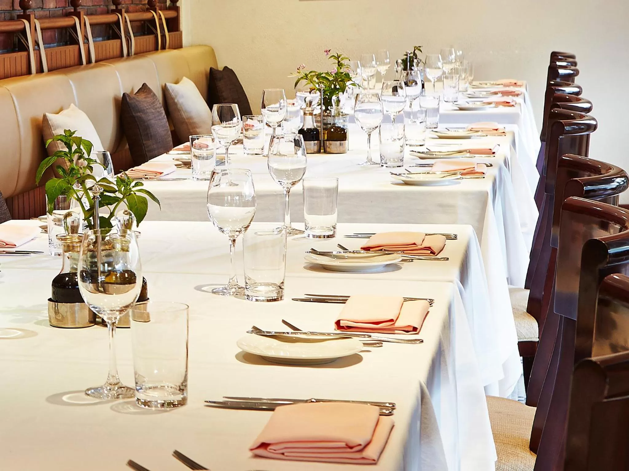 Restaurant/places to eat in Villa Rosa Kempinski